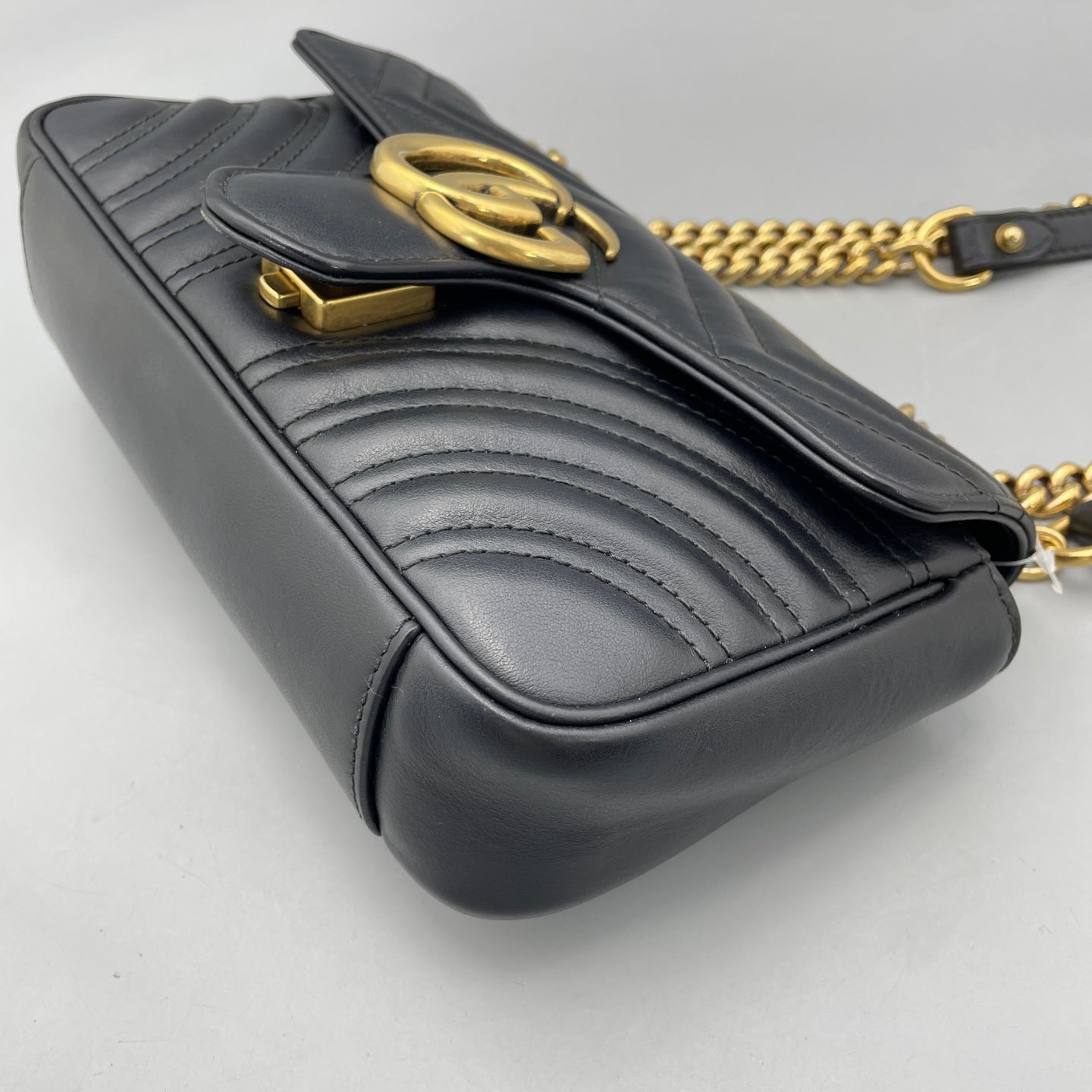 Gucci - GG Marmont Matelassé Mini Bag - Leather - Black with Gold-Tone Hardware - (Mini)