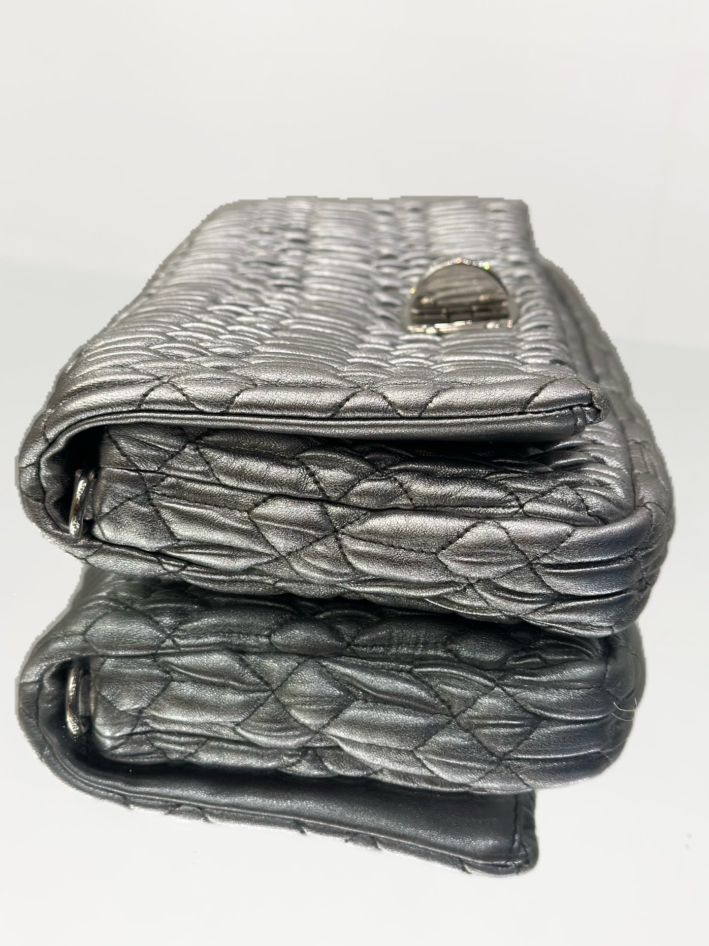 Miu Miu - Matelassé Large Gemstone Chain Shoulder Bag - Lambskin leather - Silver - (medium)