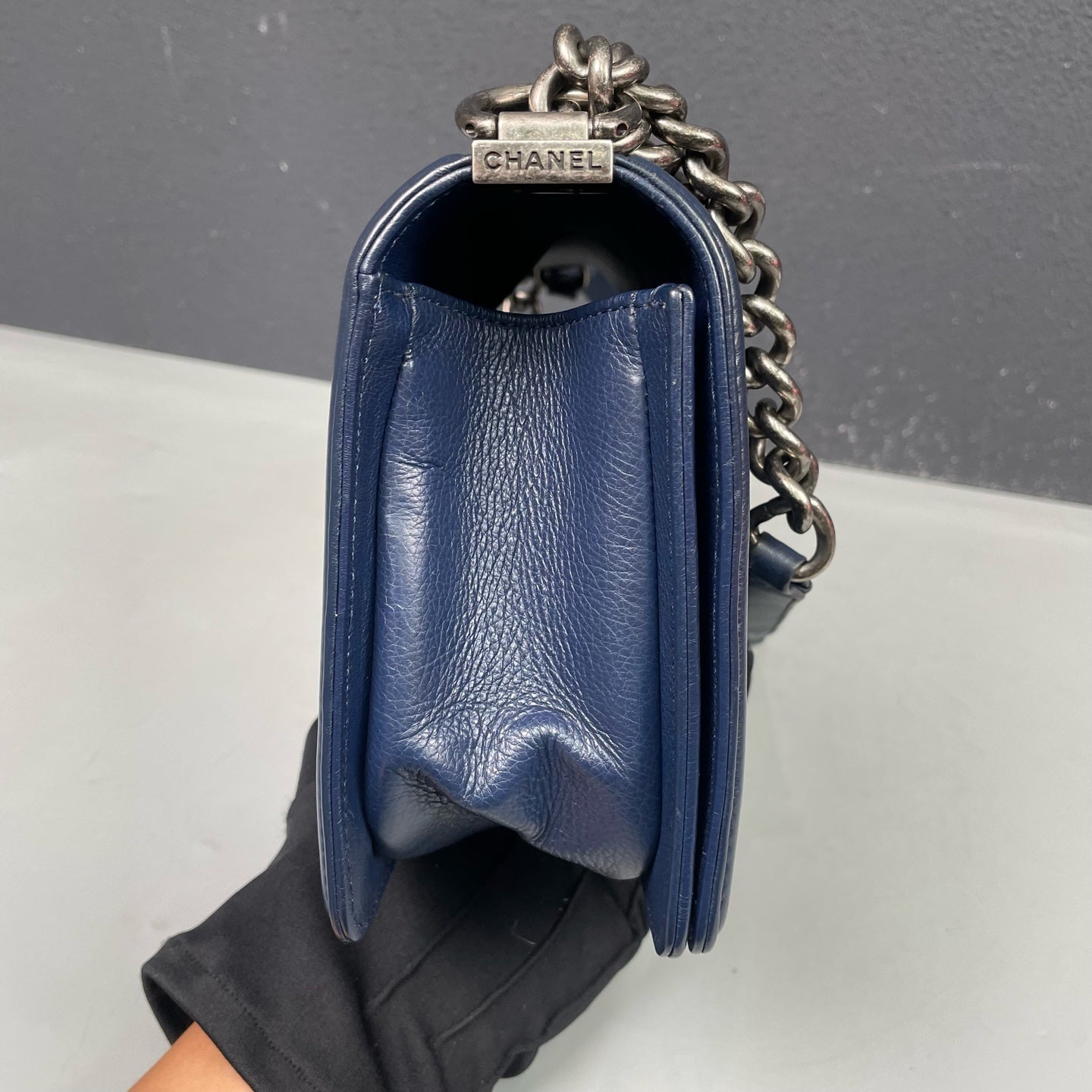 Chanel - Boy Chanel Medium - Grained calfskin leather - Navy - (Medium)