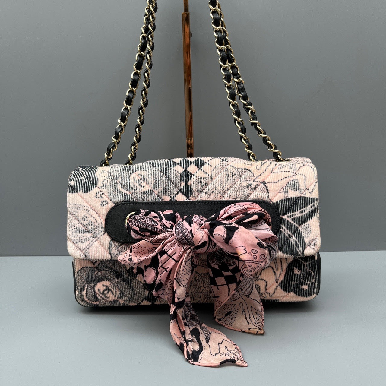 Chanel - Classic Flap Camellia Series Chain Bag with Silk Scarf Detail - Quilted textile with leather trim - Pink and Black - (Medium)