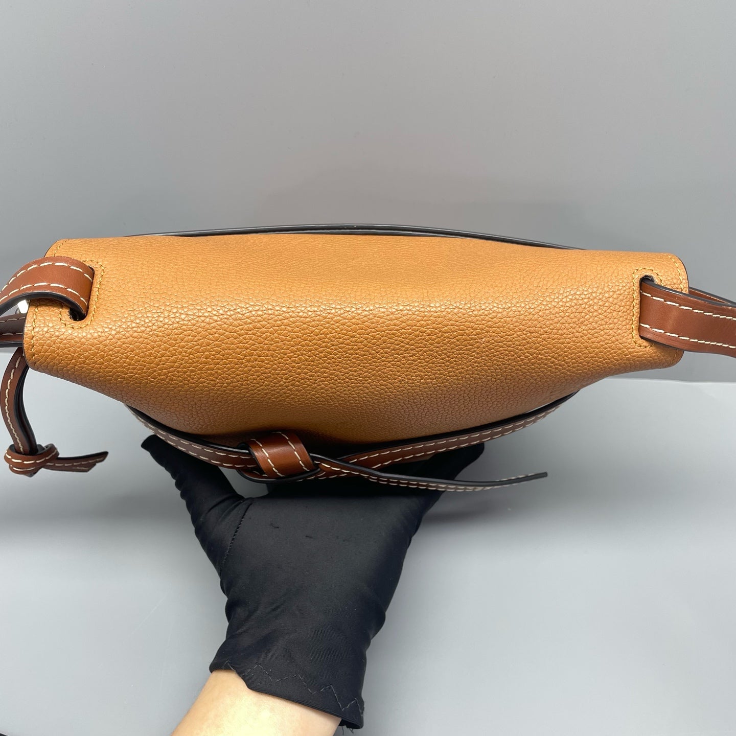 Loewe - Gate Small Saddle Bag - Grained calfskin leather - Caramel with contrasting brown accents - (Small)