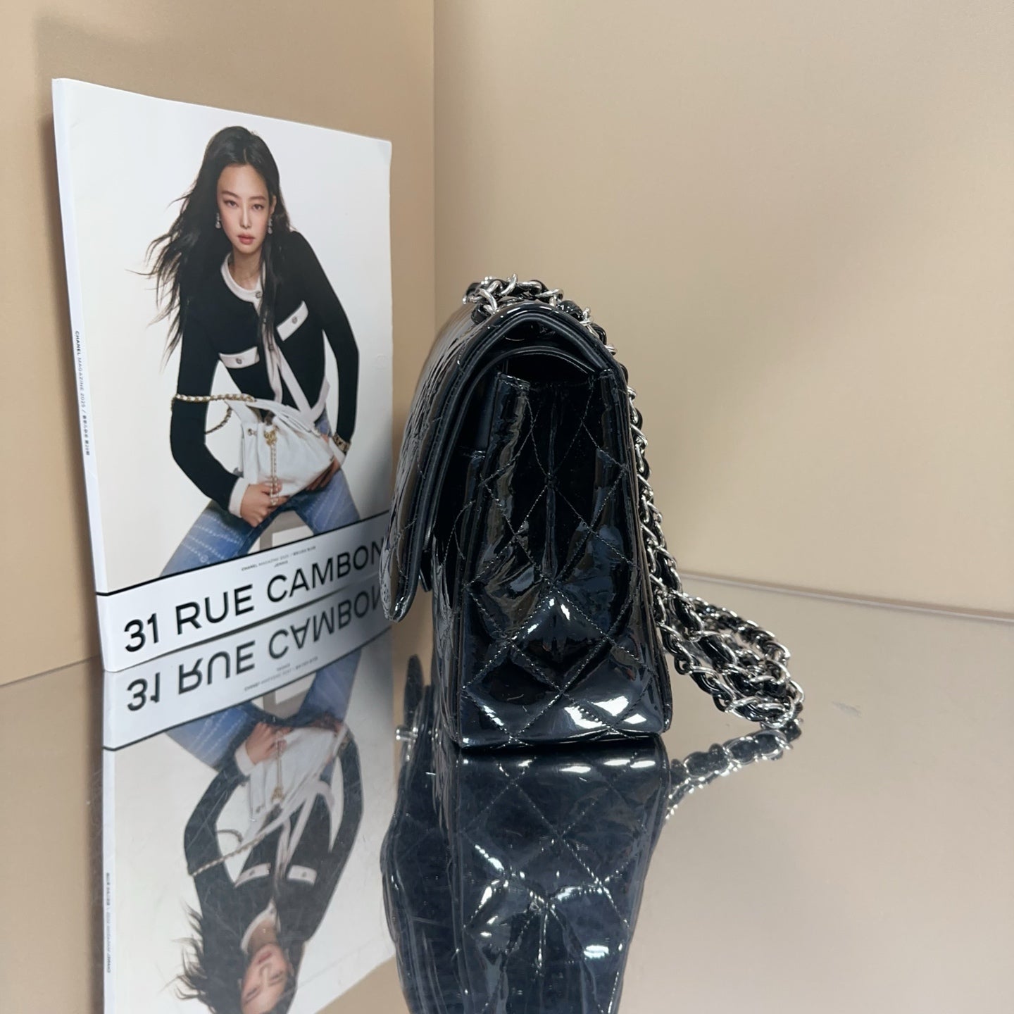 Chanel - Classic Flap Jumbo Double Flap - Patent leather - Black - (Large)