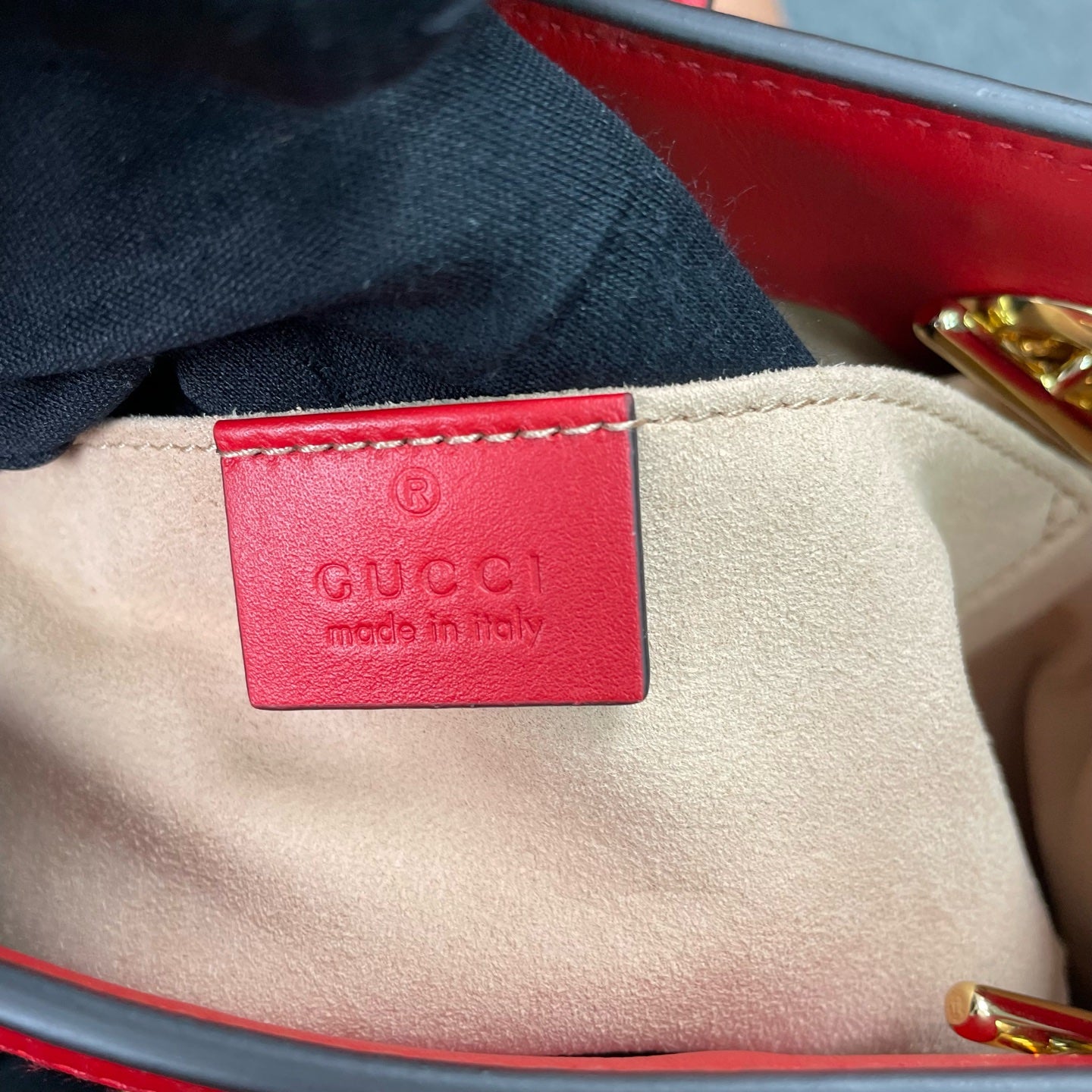 Gucci - Padlock Tote Bag (Apple Print) - GG Supreme canvas with leather trim - Multicolour (Beige/Ebony with Red trim) - (Small)