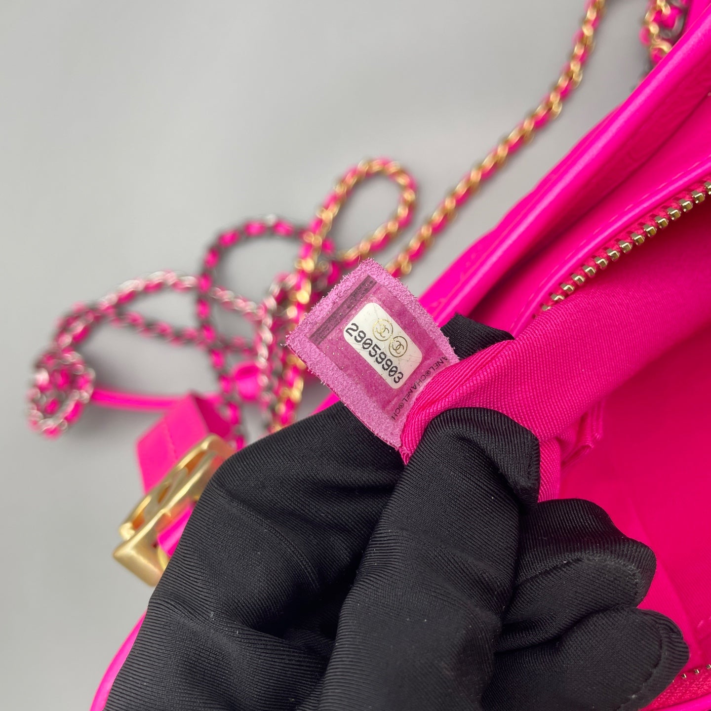 Chanel - Gabrielle Hobo Bag Small - Aged calfskin leather and smooth calfskin leather - Rose Red with Mixed-Tone Hardware - (small)