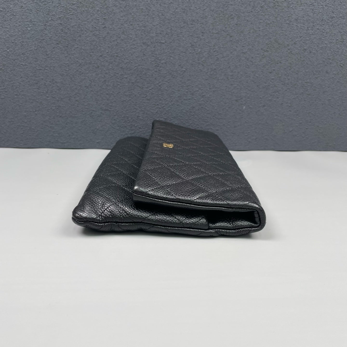 Chanel - Classic Quilted Clutch - Caviar leather - Black - (medium)