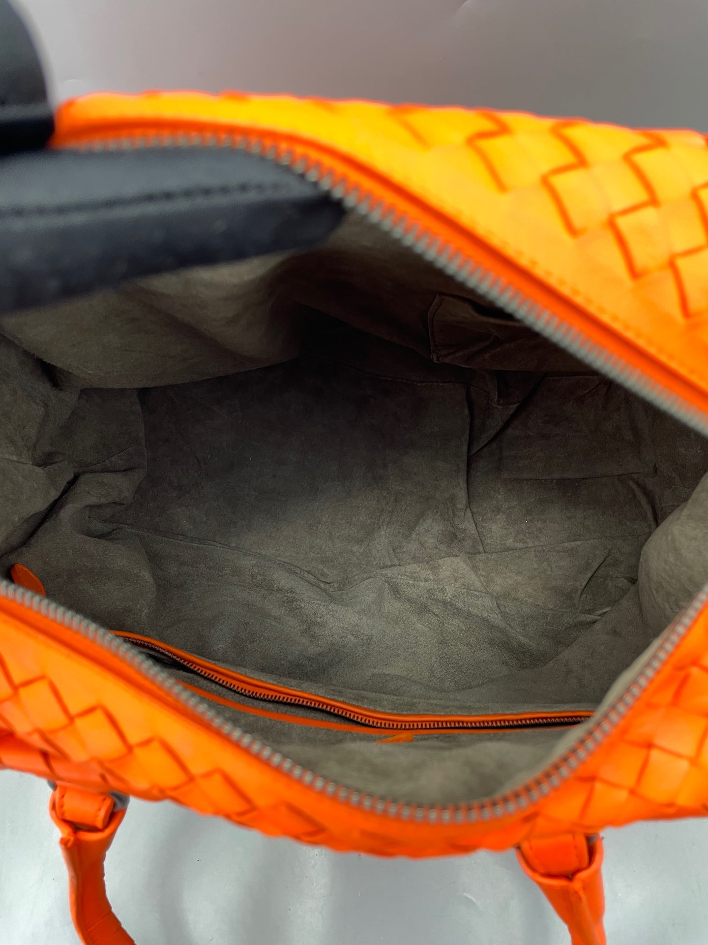 Bottega Veneta - Intrecciato Woven Tote Bag - Intrecciato woven leather - Orange - (medium)