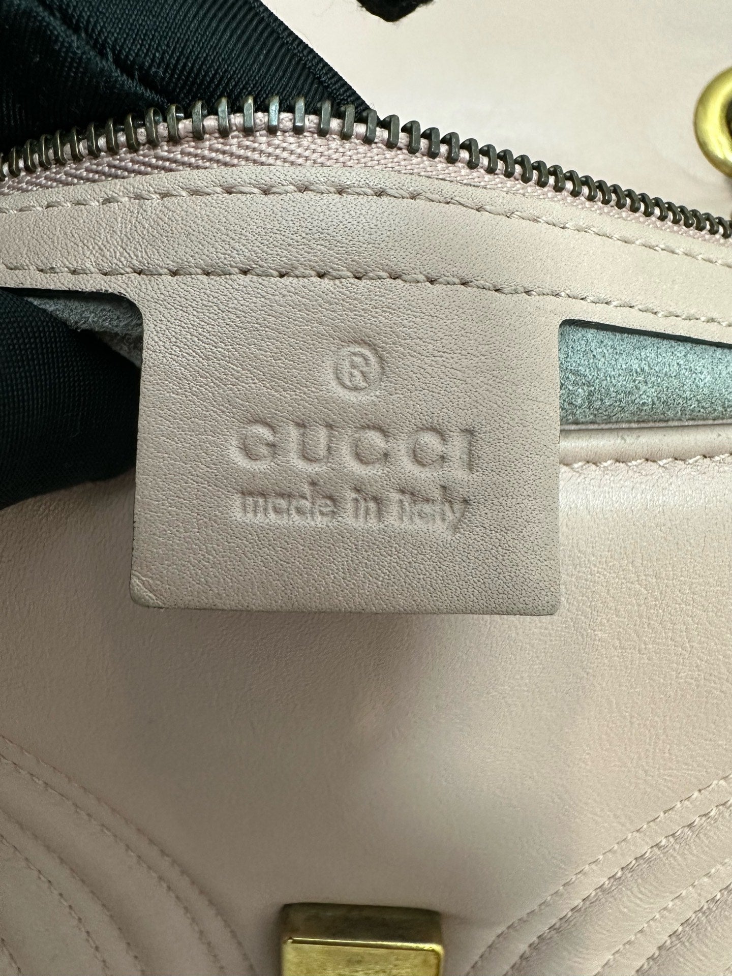 Gucci - GG Marmont Matelassé Small Shoulder Bag - Leather - Beige - (small)