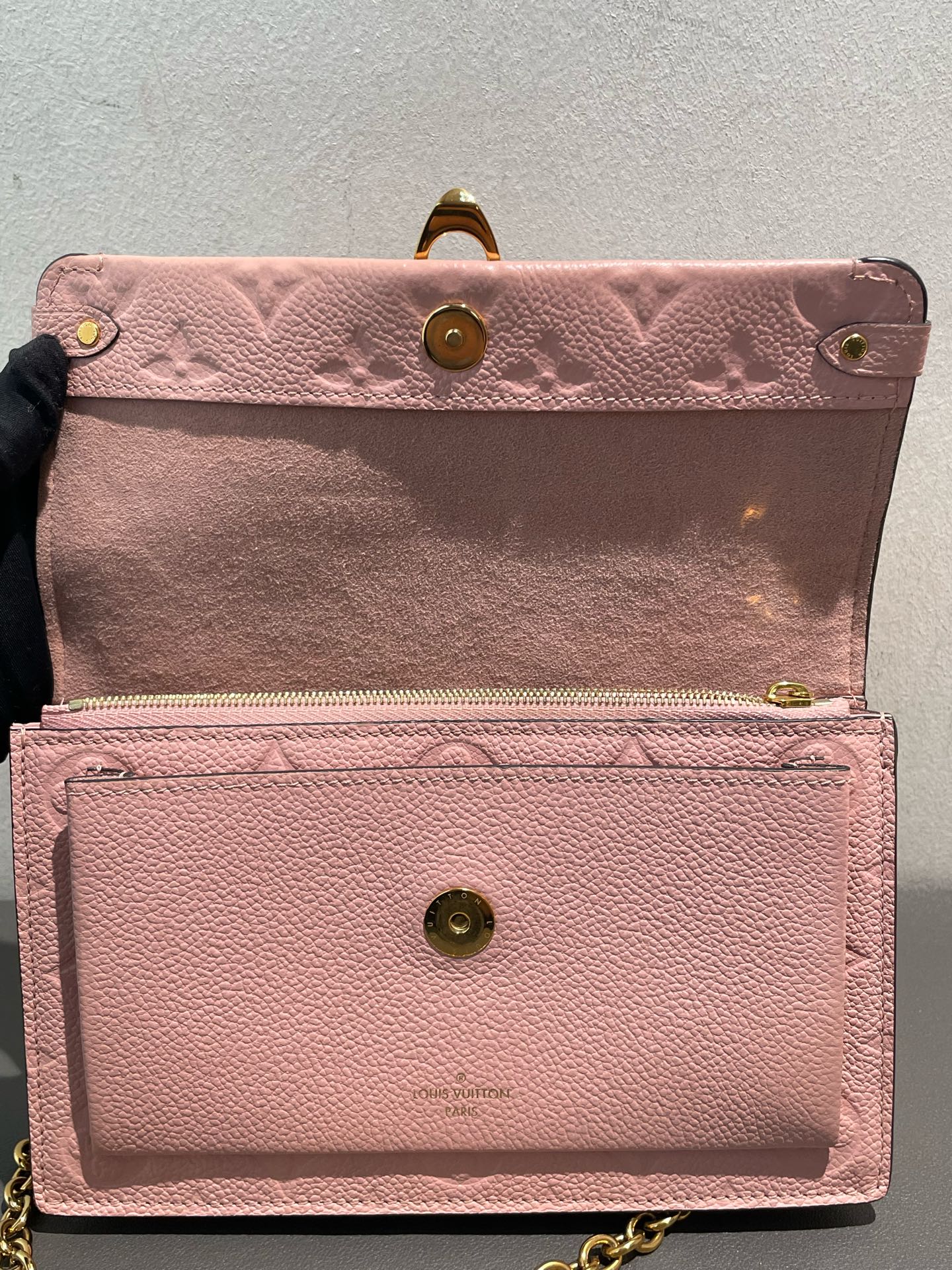 Louis Vuitton - Vavin WOC - Leather - Pink - (mini)