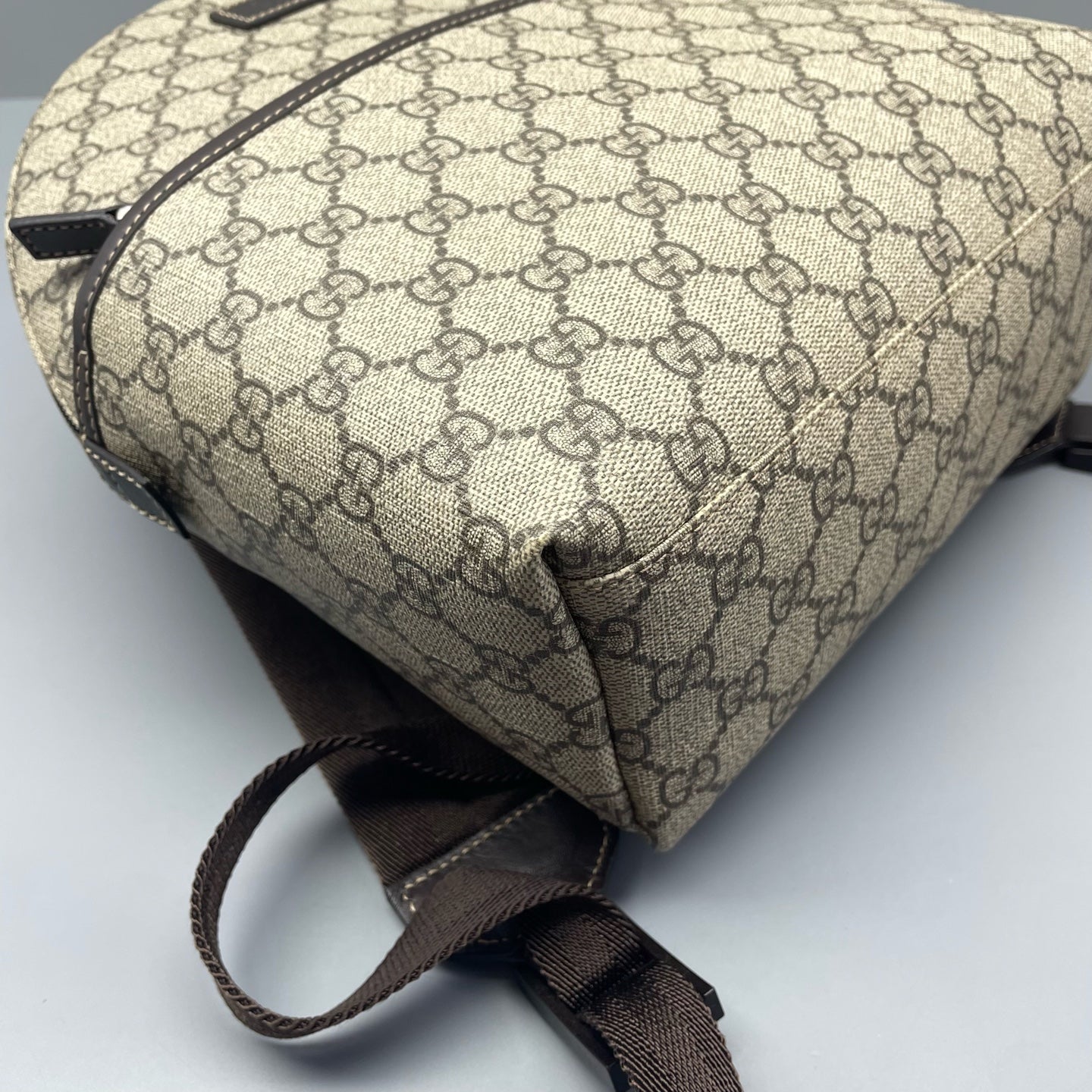 Gucci - GG Supreme Small Backpack - Coated canvas with leather trim and textile straps - Beige - (Small)