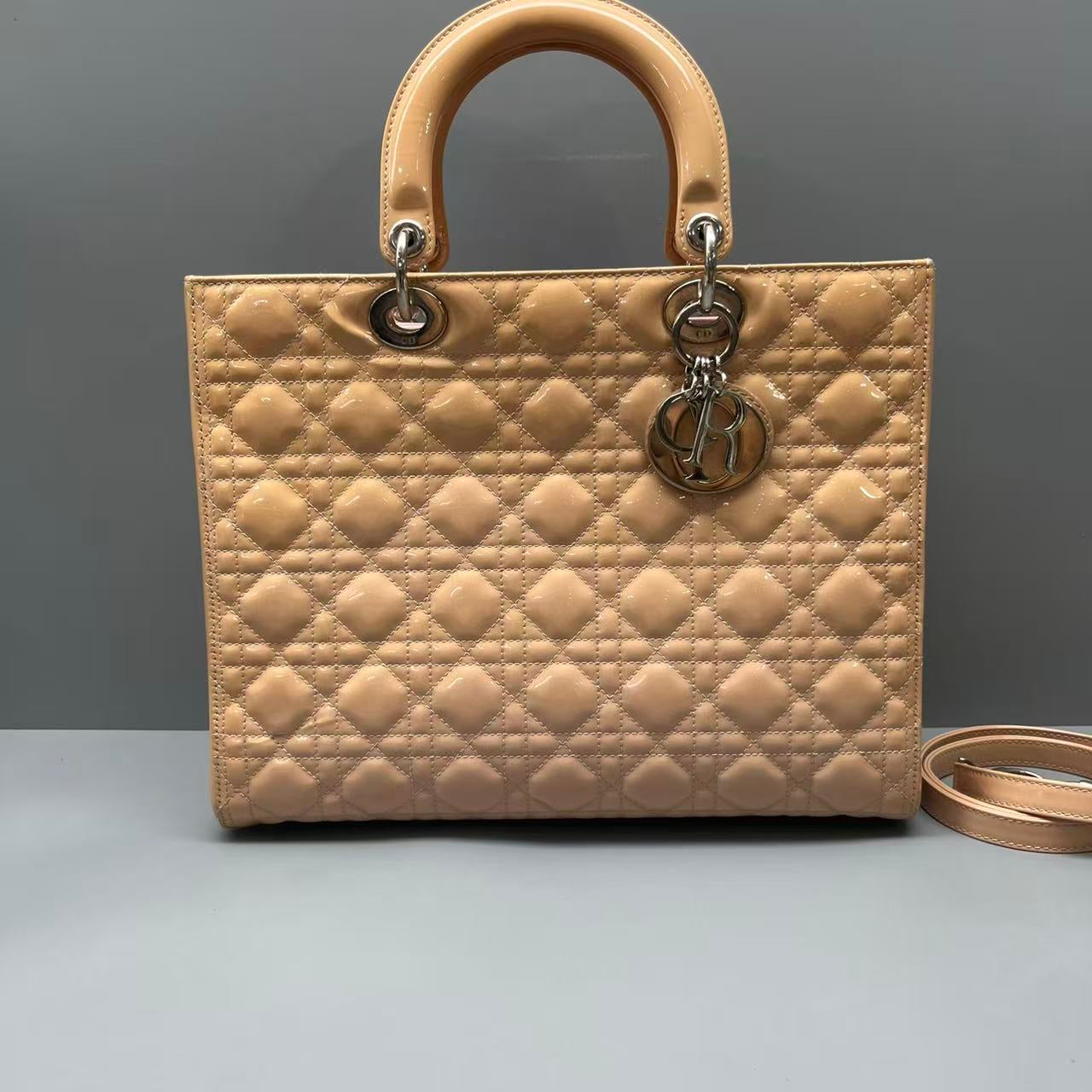 Dior - Lady Dior Bag - Patent leather - Beige - (large)