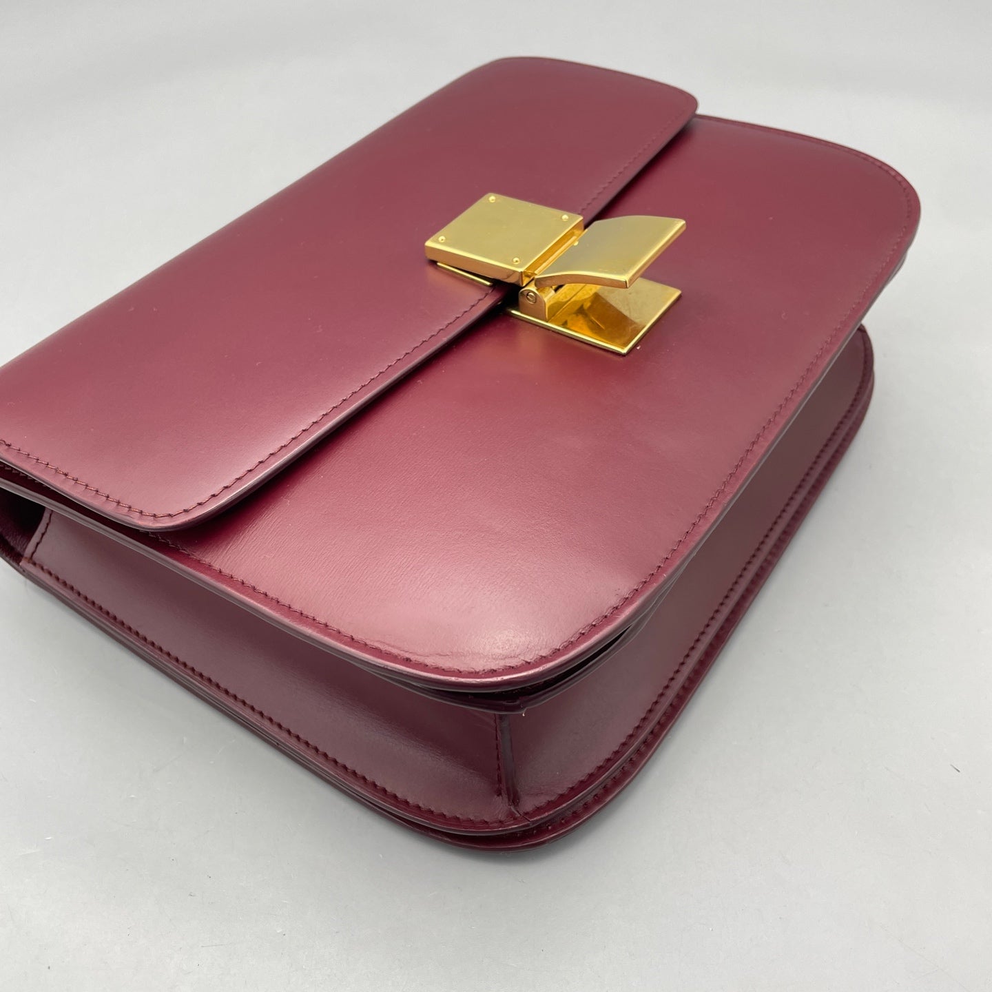 Celine - Box Bag Medium - Smooth Calfskin Leather - Burgundy - (medium)