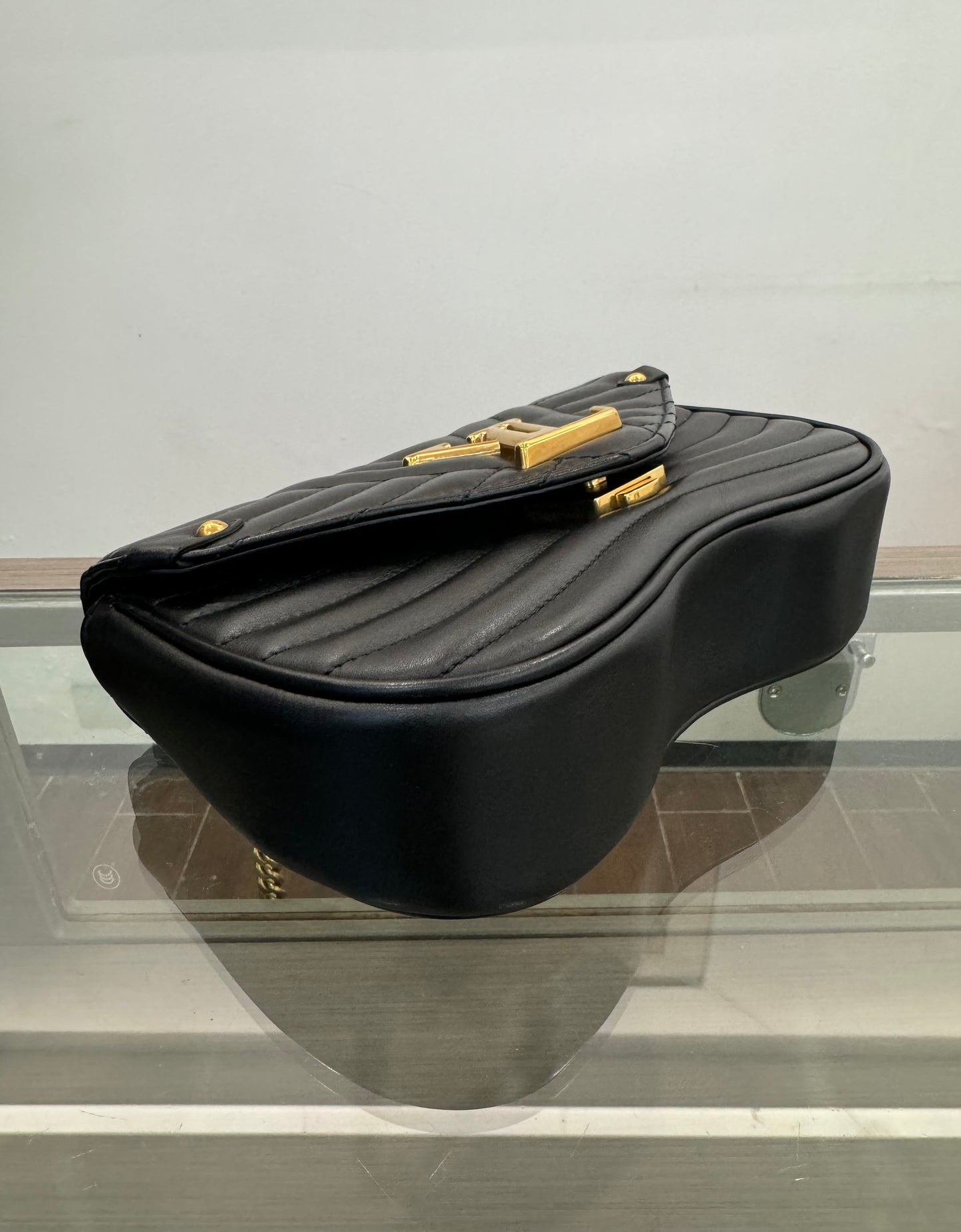 Louis Vuitton - New Wave - Calfskin leather - Black - (mini)