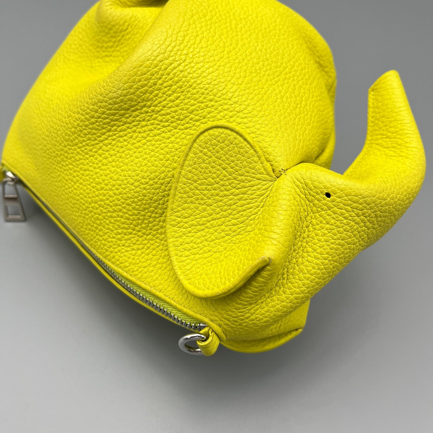 LOEWE - Elephant Bag - Grained calfskin leather - Yellow - (mini)
