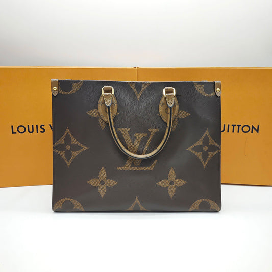 Louis Vuitton - OnTheGo MM - Monogram Giant and Reverse Monogram coated canvas with natural cowhide leather trim - Multicolour - (medium)