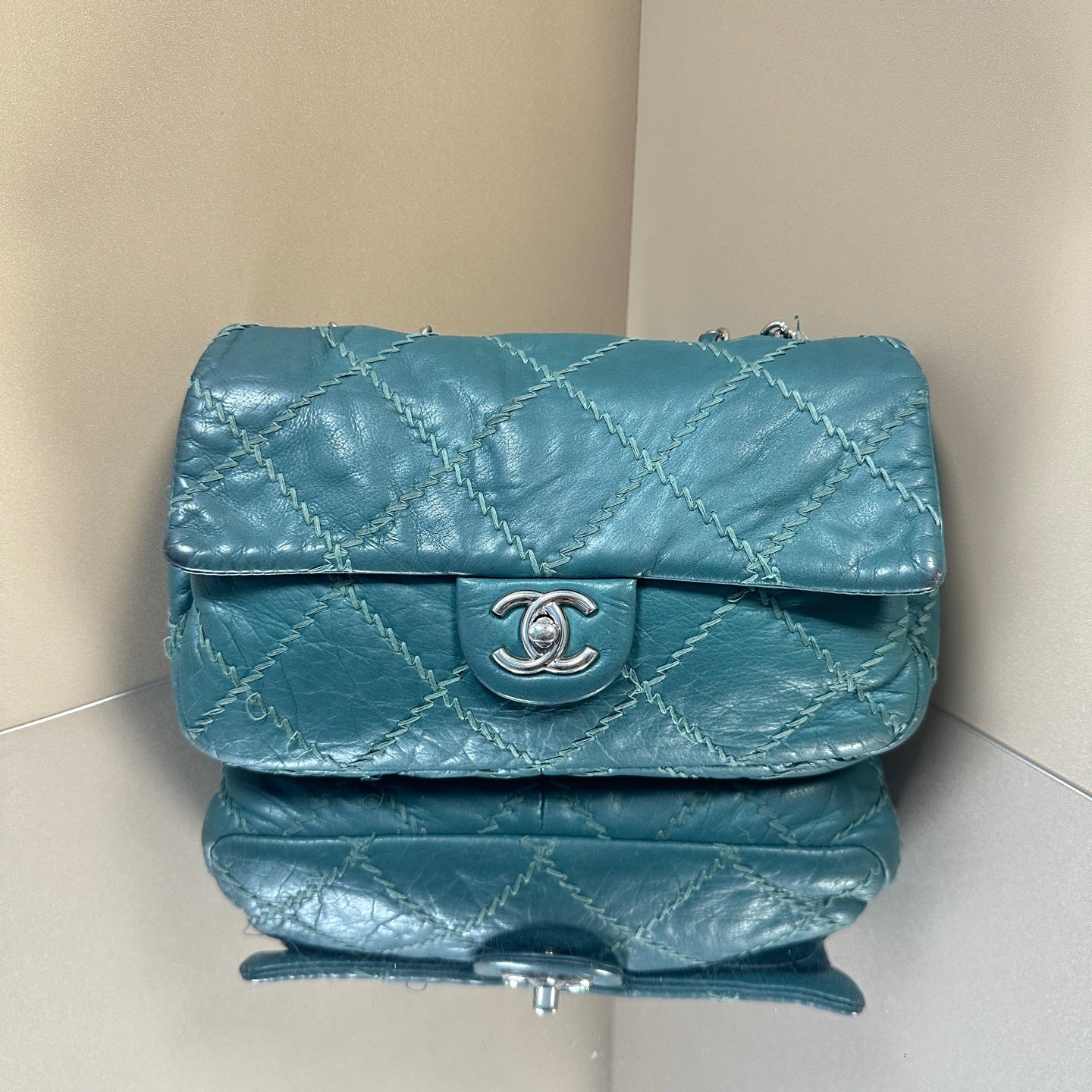 Chanel - Classic Flap with Exposed Stitching - Leather - Green - (small)