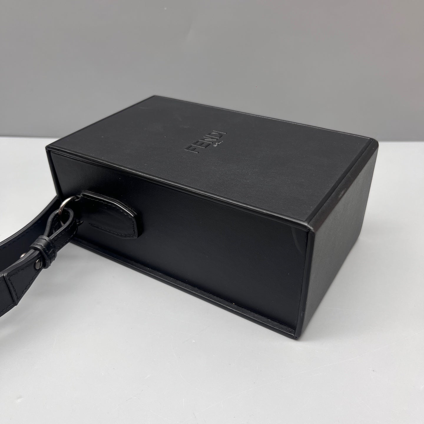 Fendi - Pack Vertical Box Bag - Leather - Black - (mini)