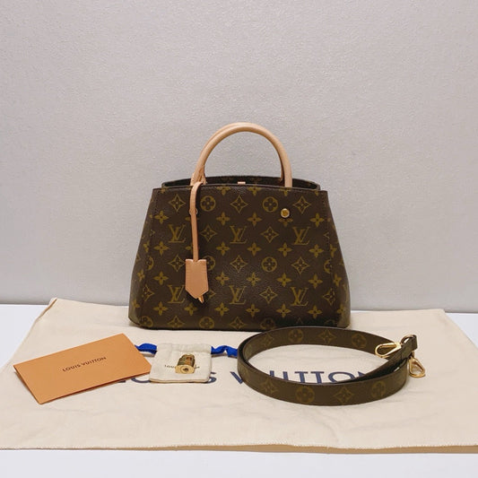Louis Vuitton - Montaigne BB - Monogram canvas with natural cowhide leather trim - Brown - (medium)