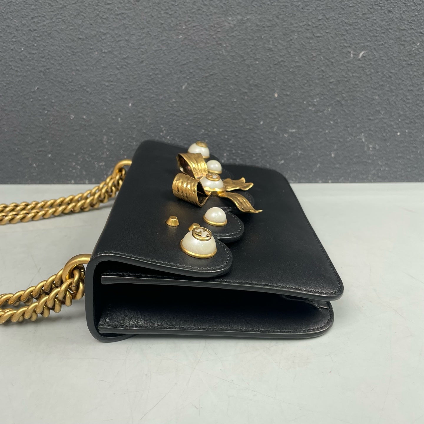 Gucci - Bow Pearl Shoulder Bag - Leather - Black - (mini)