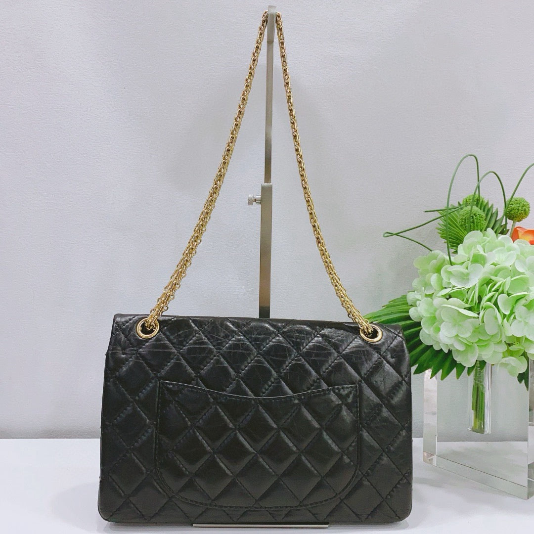 Chanel - 2.55 Reissue Medium Flap Bag - Calfskin leather - Black - (medium)