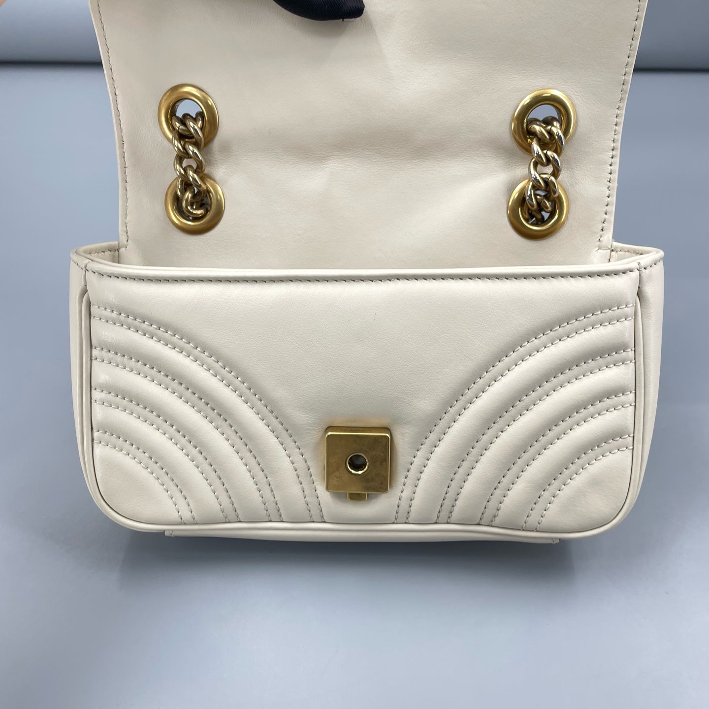 Gucci - GG Marmont Matelasse Mini Bag - Calfskin leather - White - (mini)