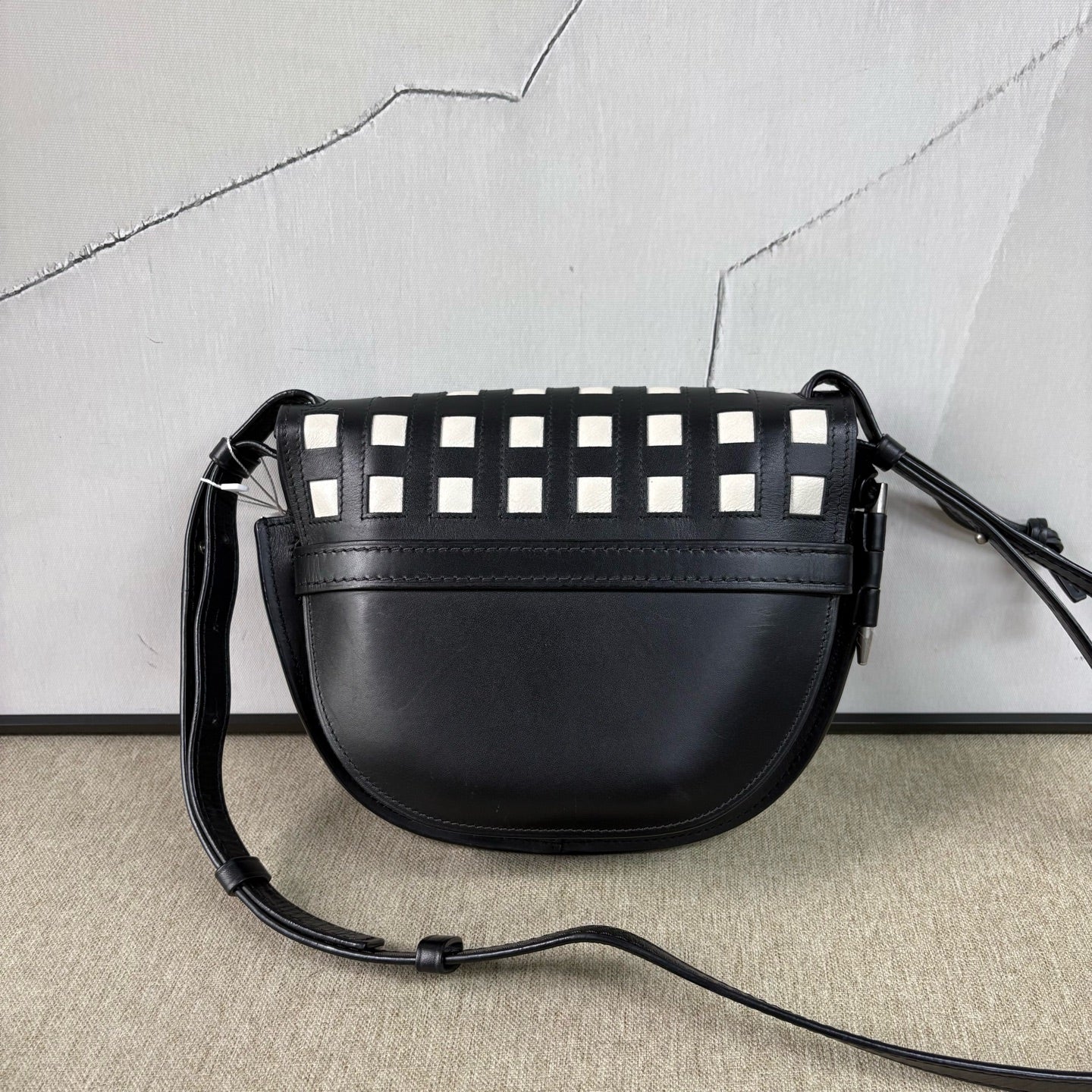 Loewe - Gate Medium - Calfskin leather - Multicolour (Black and White) - (medium)