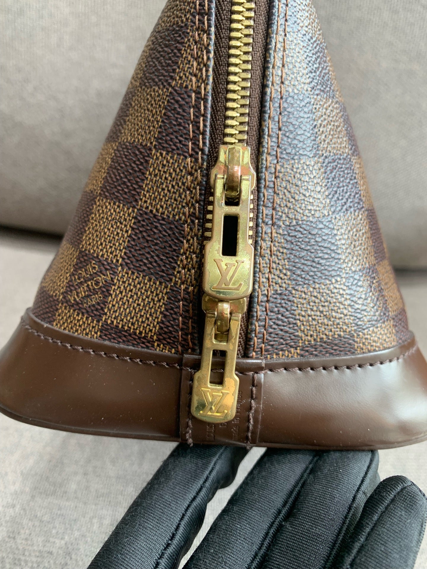 Louis Vuitton - Alma PM - Damier Ebene coated canvas with smooth leather trim - Brown - (Medium)