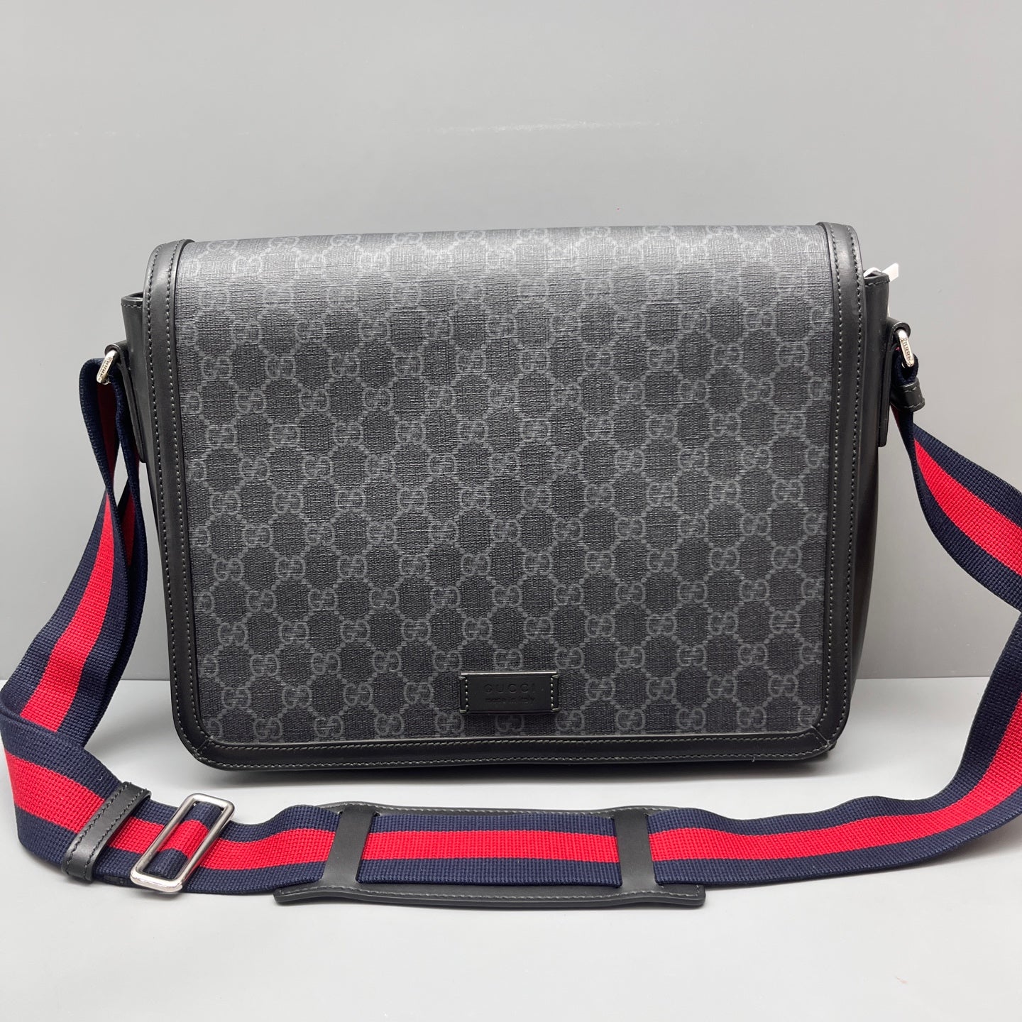 Gucci - GG Supreme Messenger Bag - Coated canvas with leather trim - Black - (Medium)