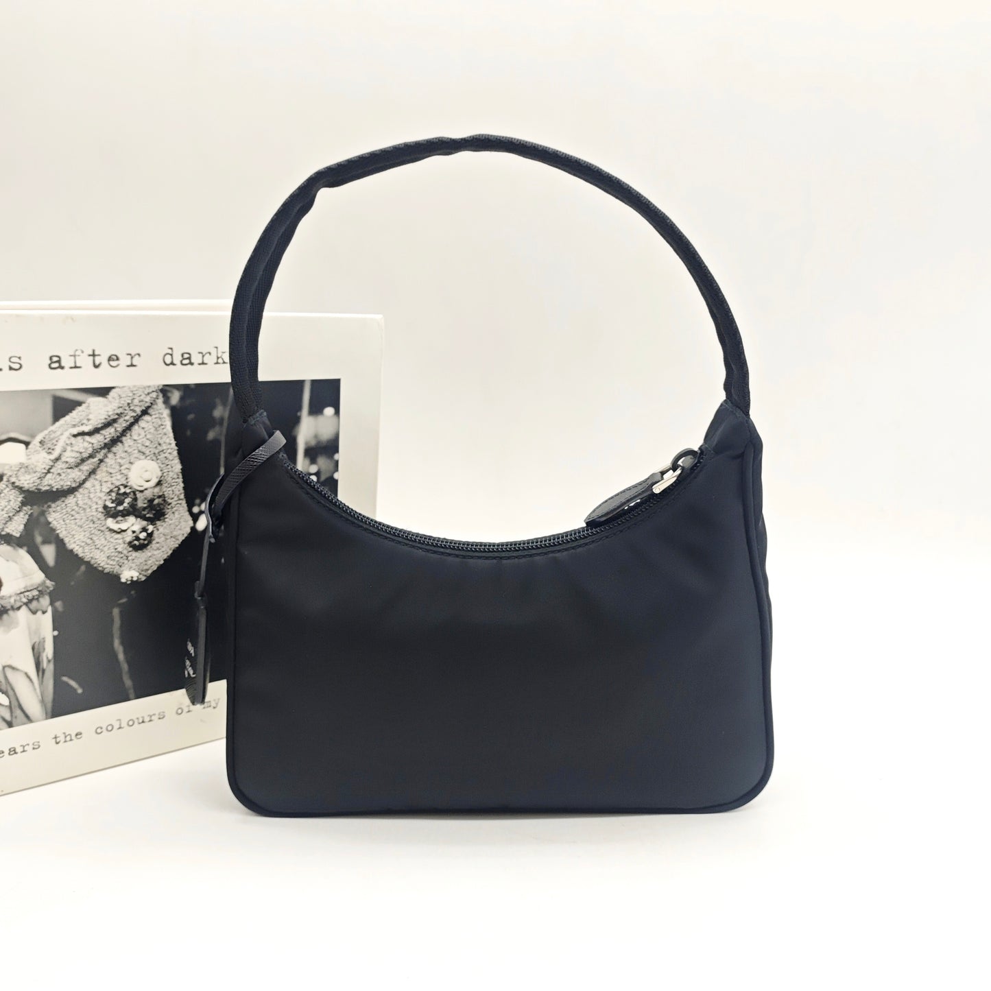 Prada - Re-Edition 2000 Hobo Shoulder Bag - Polyamide - Black - (mini)
