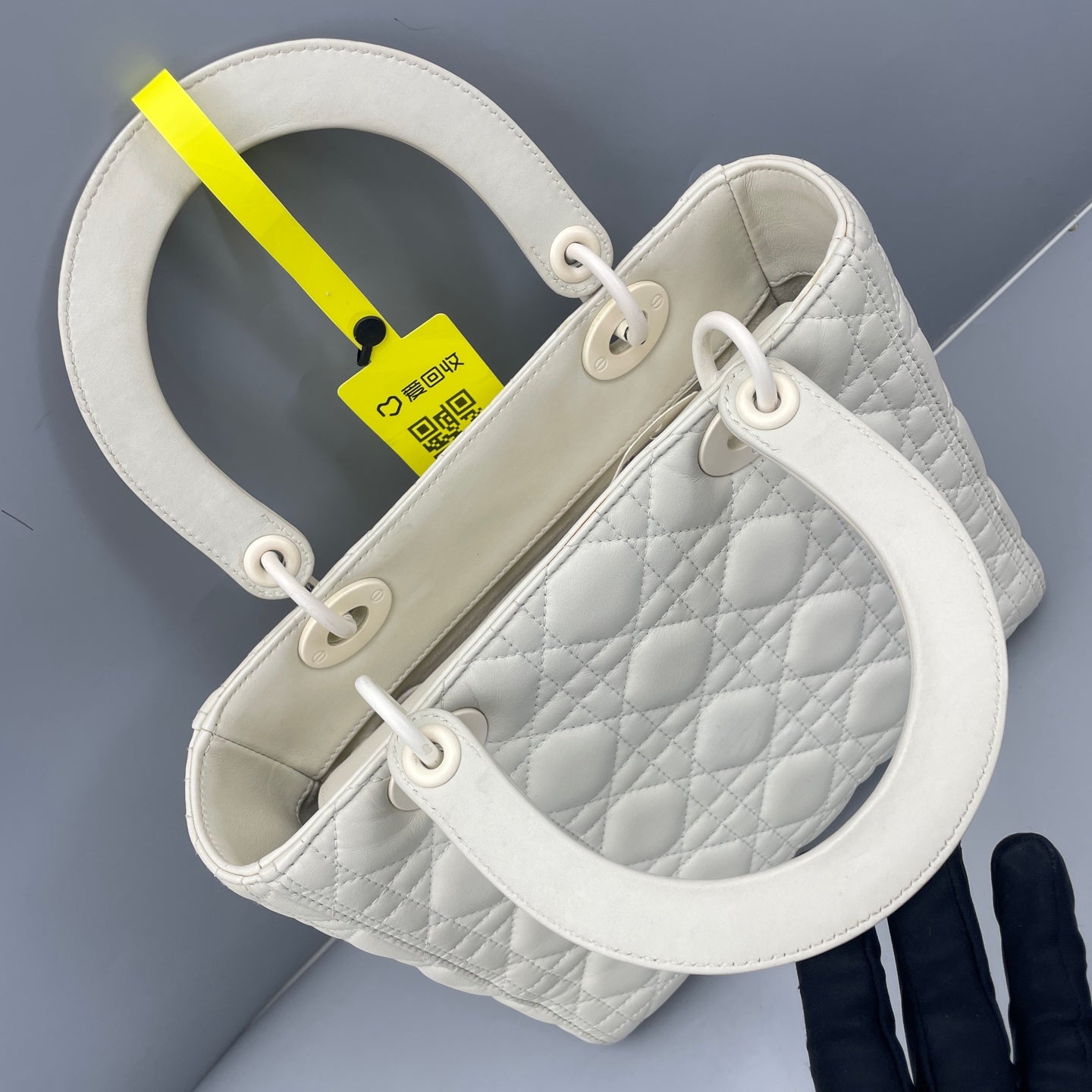 Dior - Lady Dior - Matte Calfskin Leather - White - (medium)