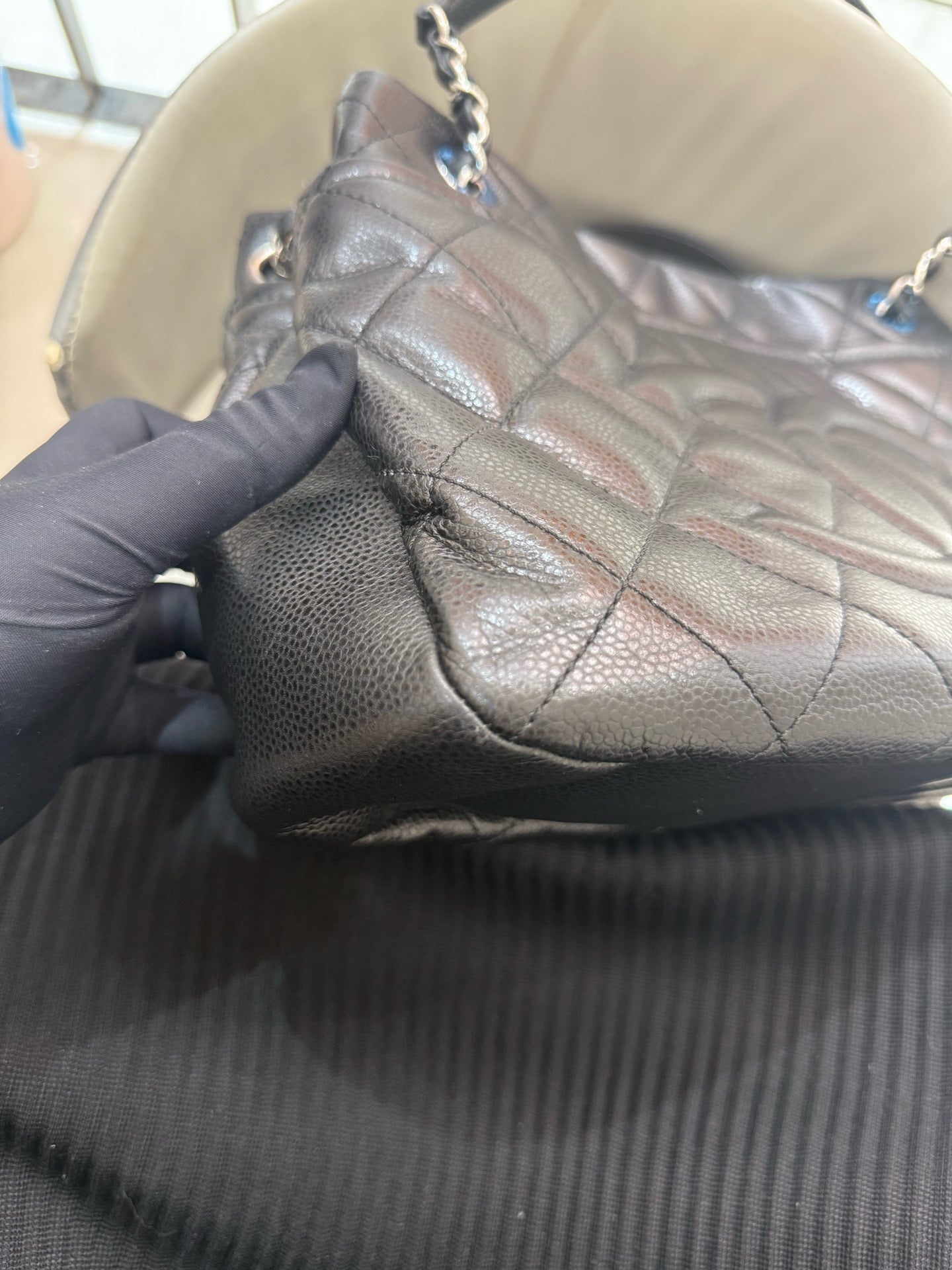 Chanel - Quilted Large CC Tote Shoulder Bag - Caviar leather - Black - (large)