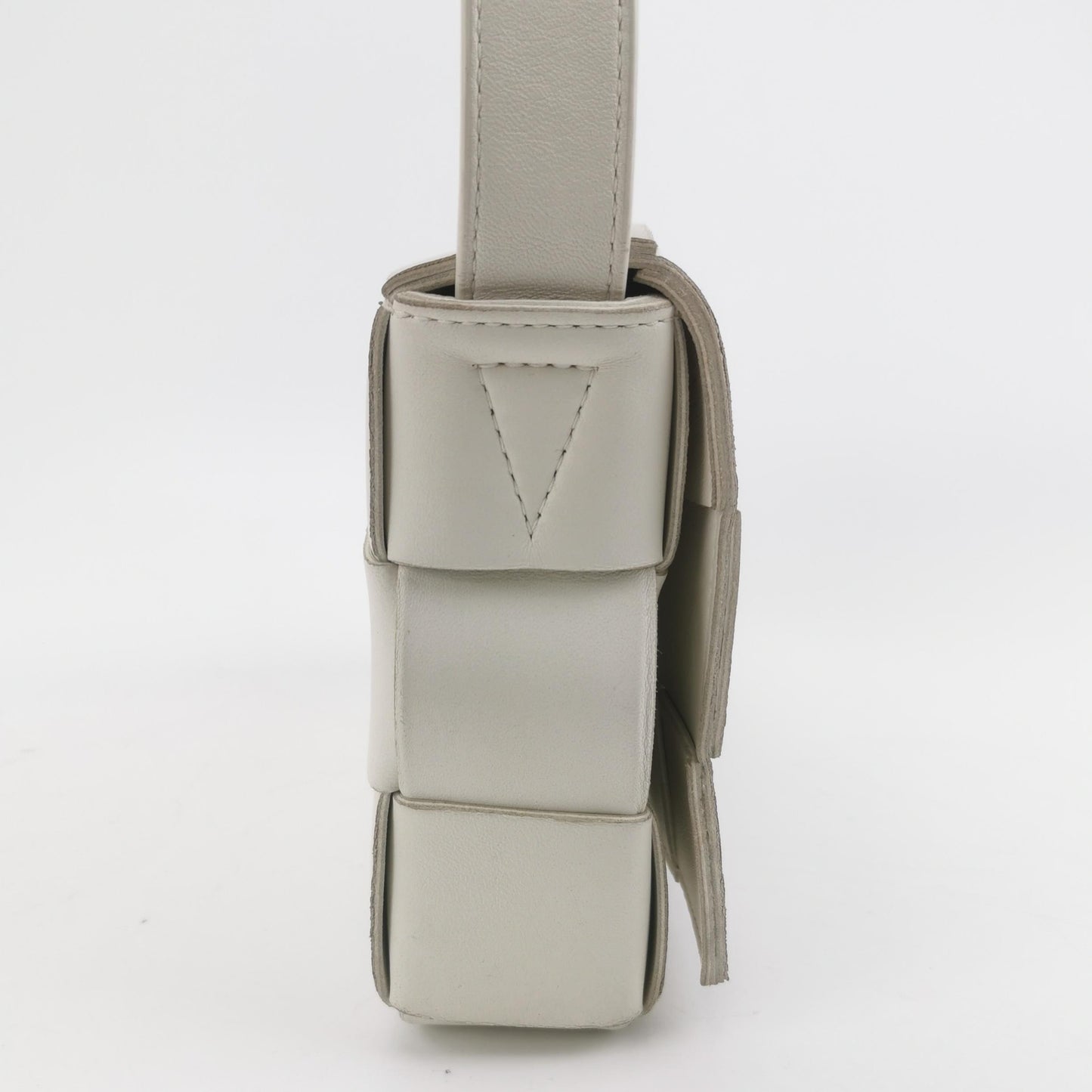 Bottega Veneta - Cassette Bag - Lambskin leather - White - (medium)
