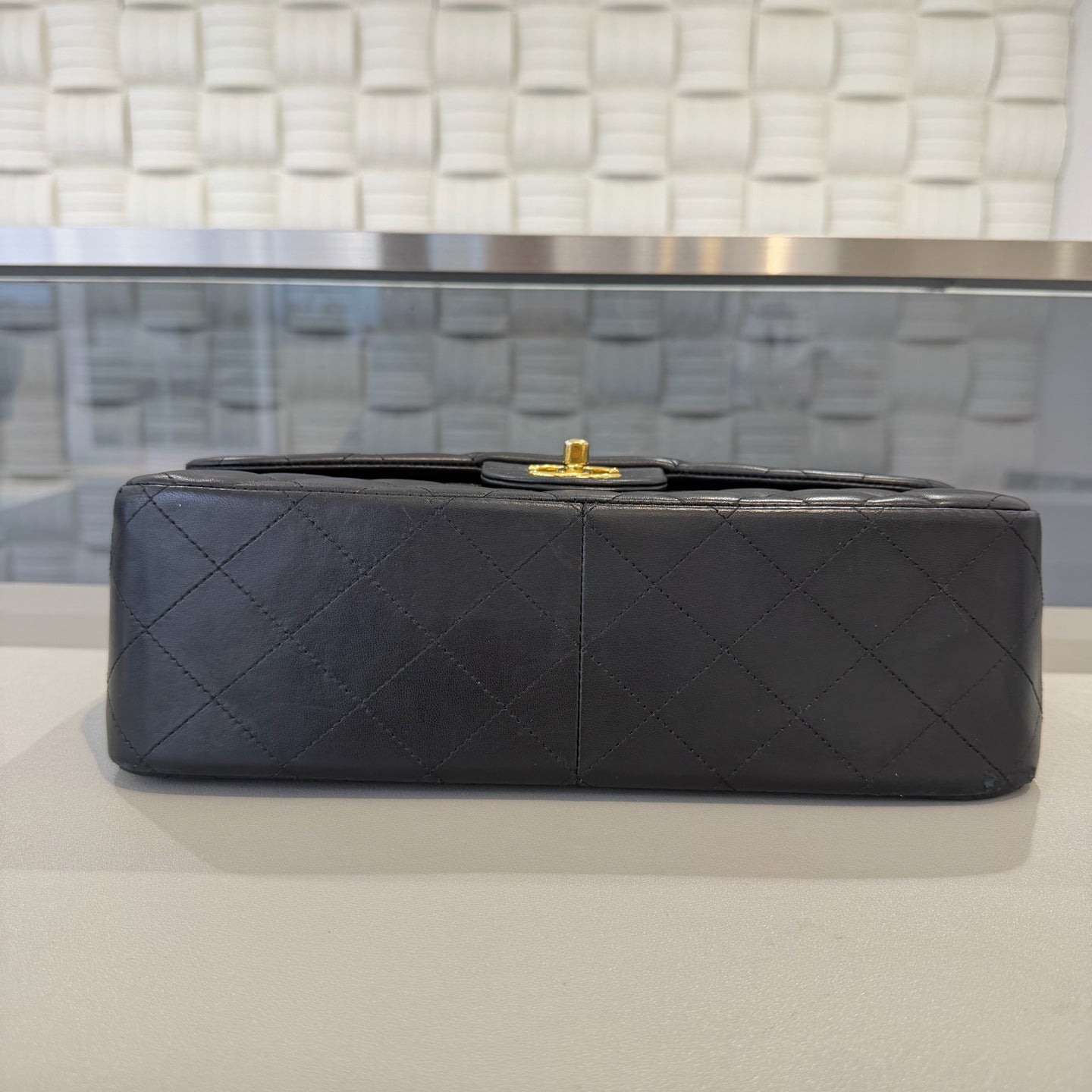 Chanel - Classic Flap Jumbo Double Flap Bag - Lambskin leather - Black - (Large)