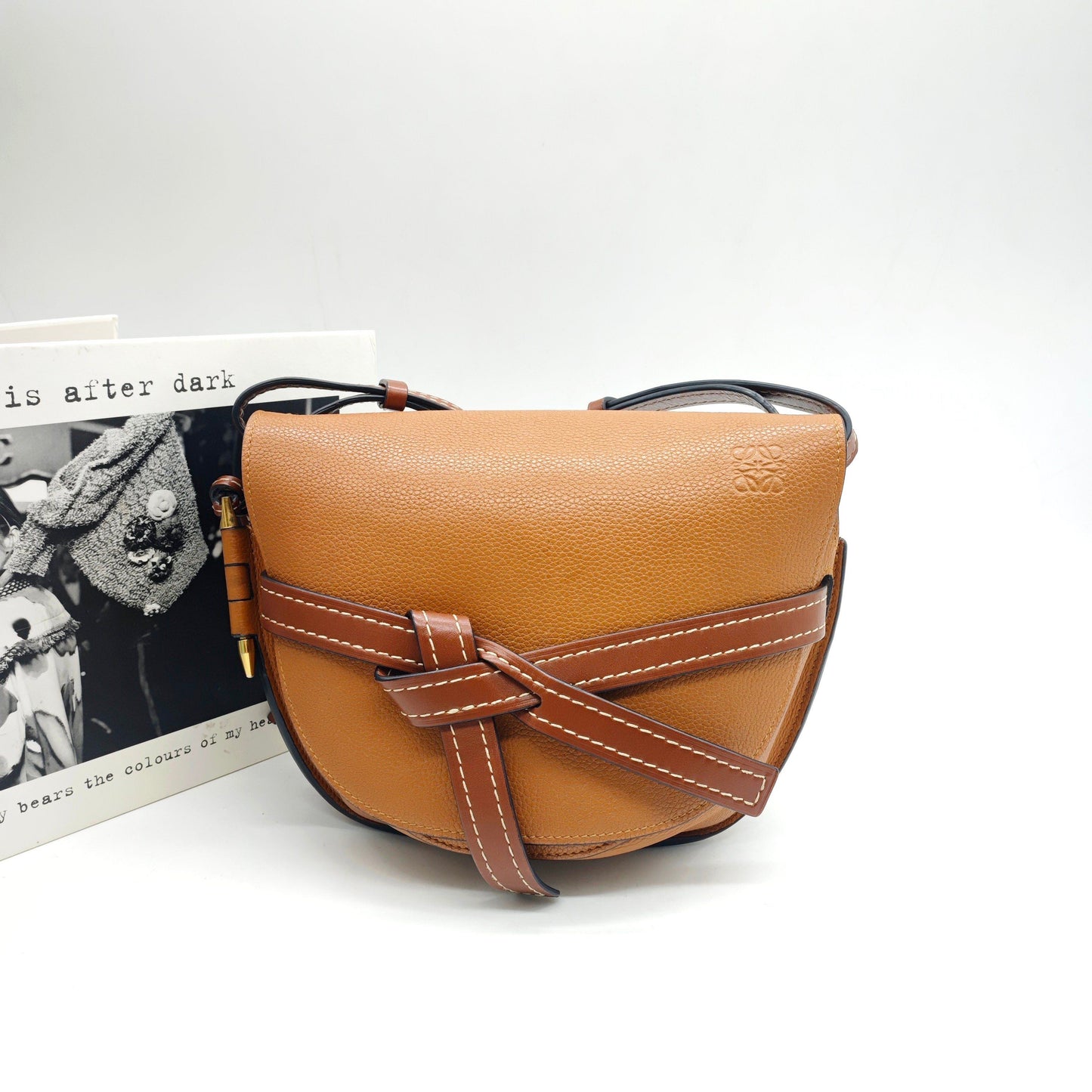 Loewe - Gate Bag - Grained calfskin leather - Caramel and Brown - (Medium)