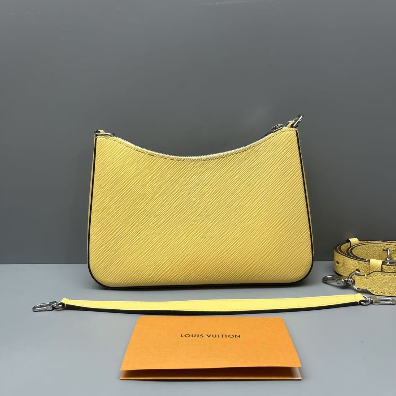 Louis Vuitton - Marelle - Epi leather - Yellow with Silver-Tone Hardware - (small)