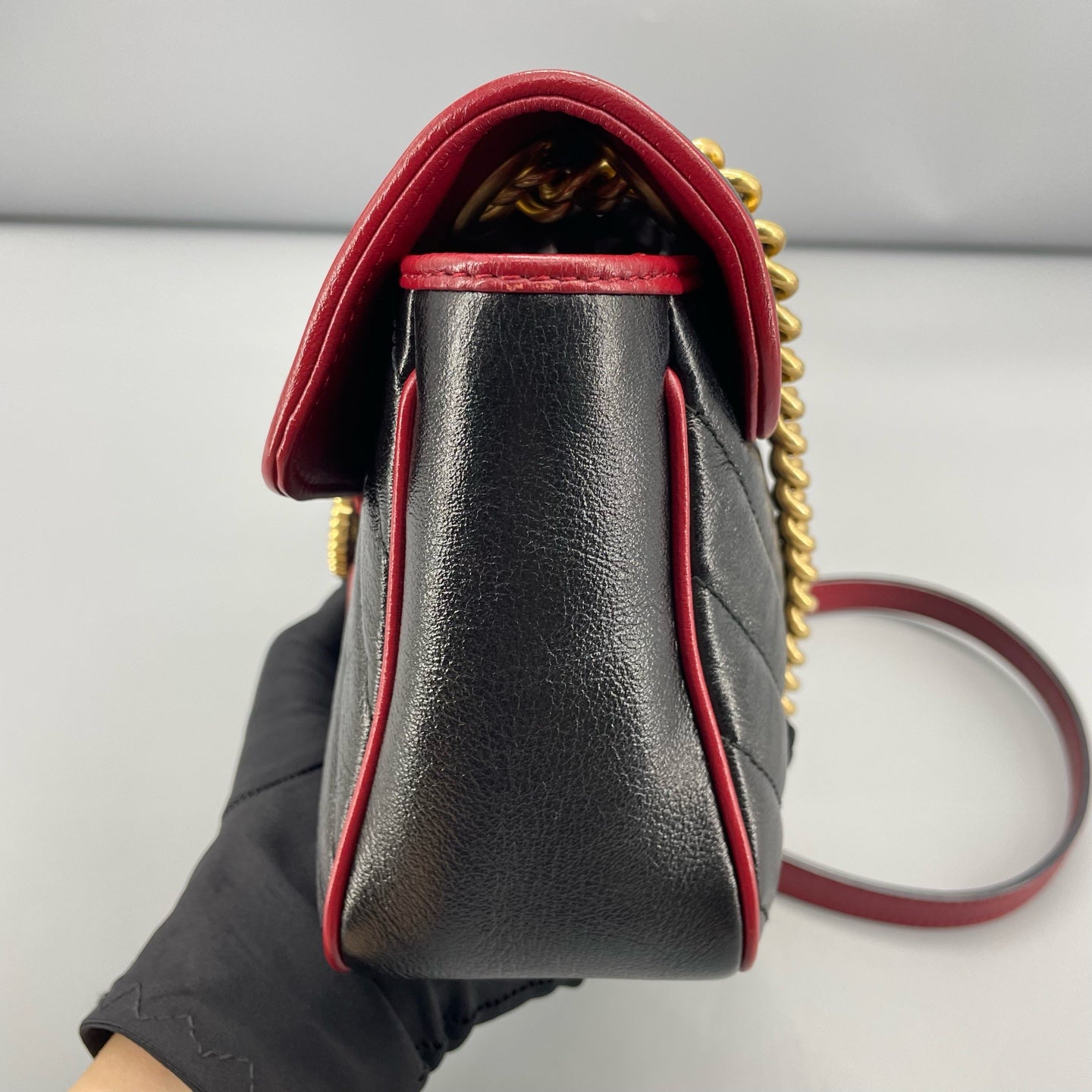 Gucci - GG Marmont Matelassé Shoulder Bag - Leather - Black - (medium)