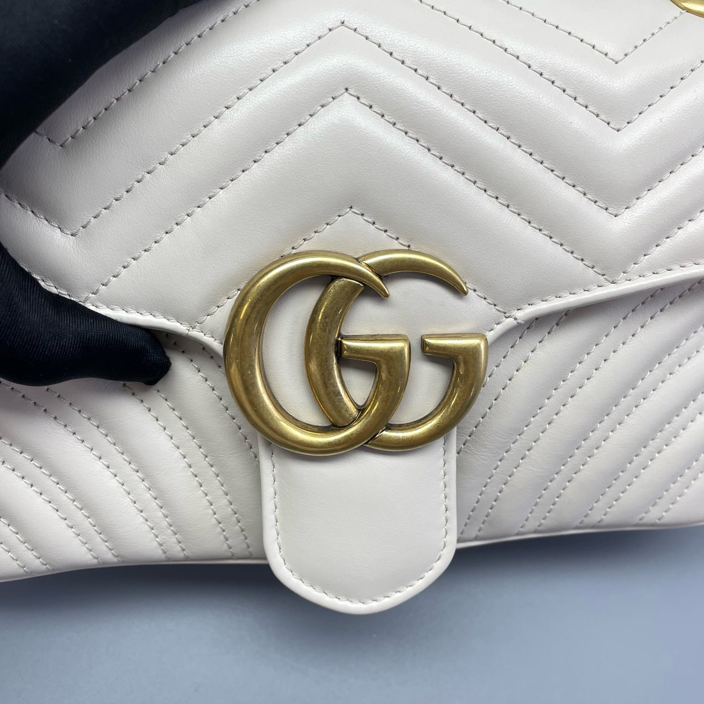 Gucci - GG Marmont Small Shoulder Bag - Leather - White - (Small)