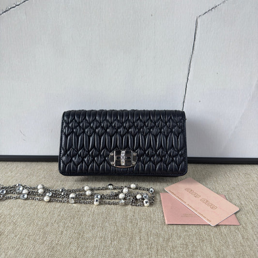 Miu Miu - 5BD046 Ruched Crystal Chain Wallet - Lambskin leather - Black - (mini)