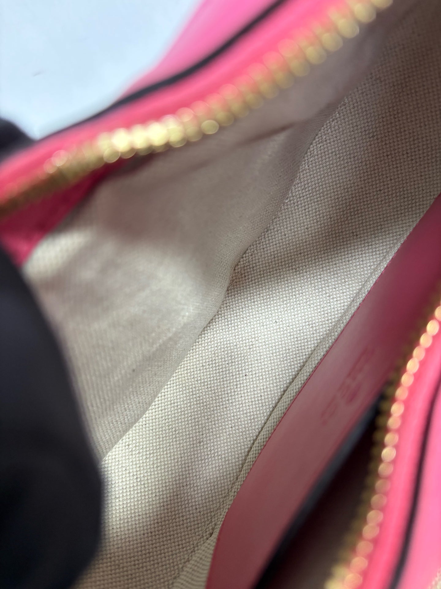 Gucci - Matelassé Half-Moon Bag - Leather - Pink - (Mini)