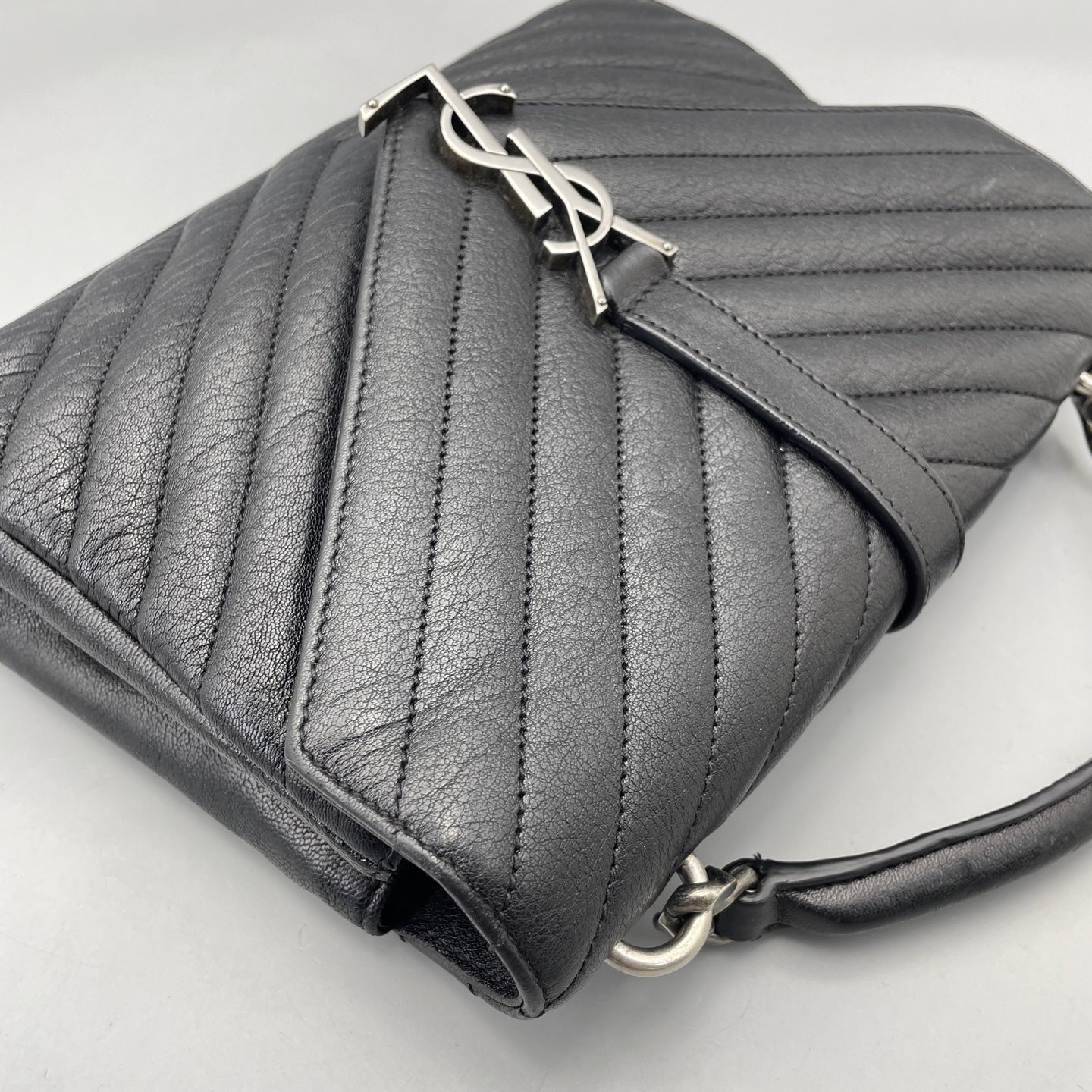 Saint Laurent - Envelope Messenger Bag - Grained leather - Black - (medium)