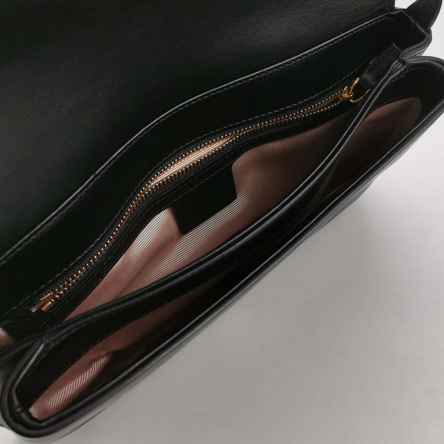 Gucci - GG Marmont Small Shoulder Bag - Leather - Black - (small)