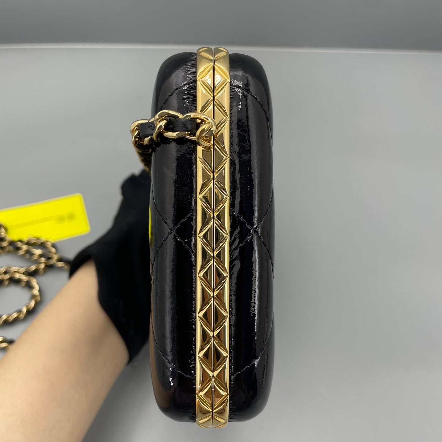 Chanel - Chain Clasp Bag - Patent leather - Black - (Mini)