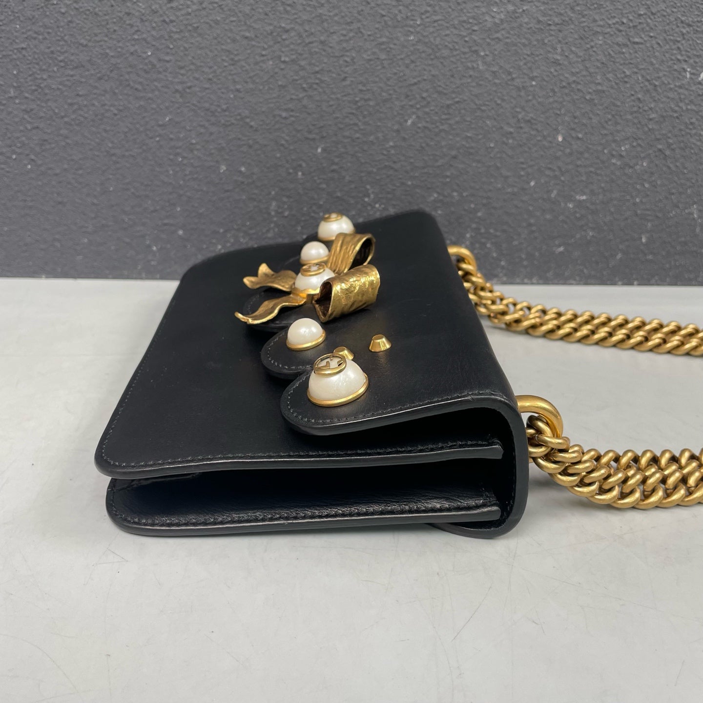 Gucci - Bow Pearl Shoulder Bag - Leather - Black - (mini)