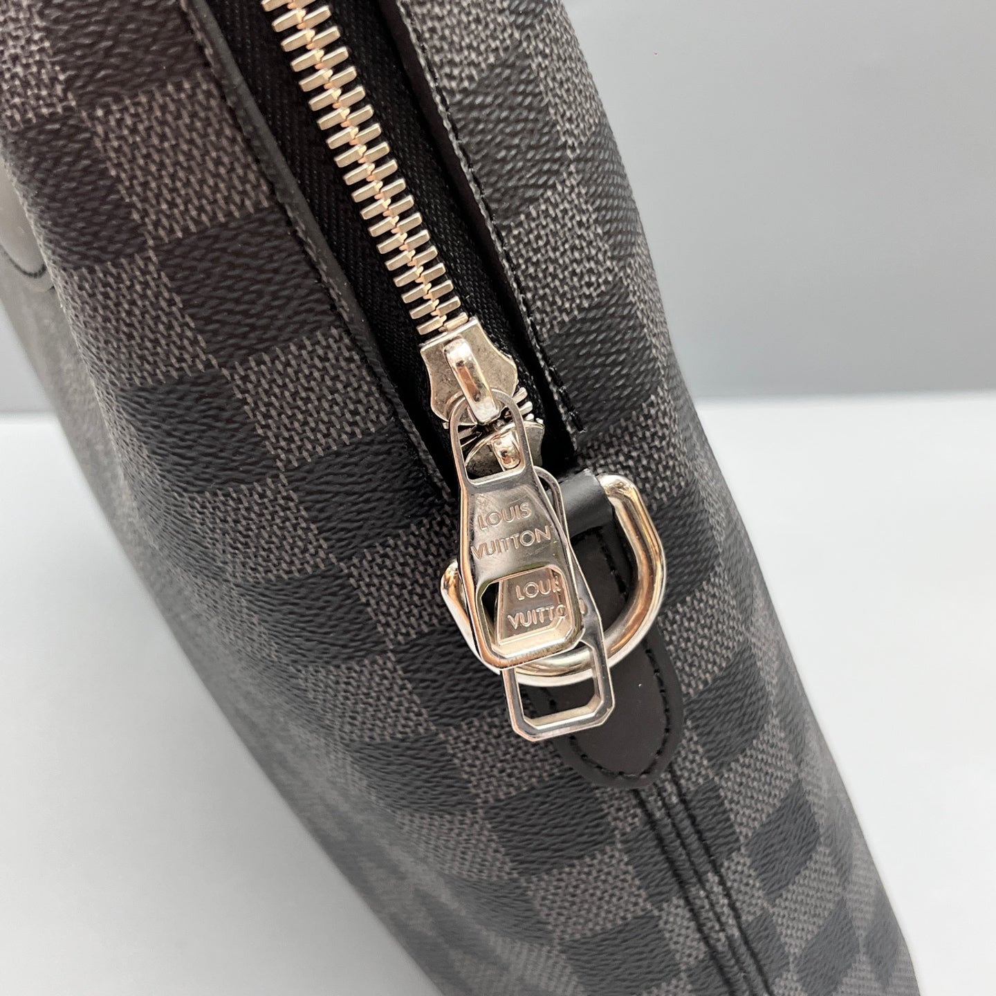 Louis Vuitton - Porte-Documents Voyage - Damier Graphite canvas with cowhide leather trim - Black - (Medium)