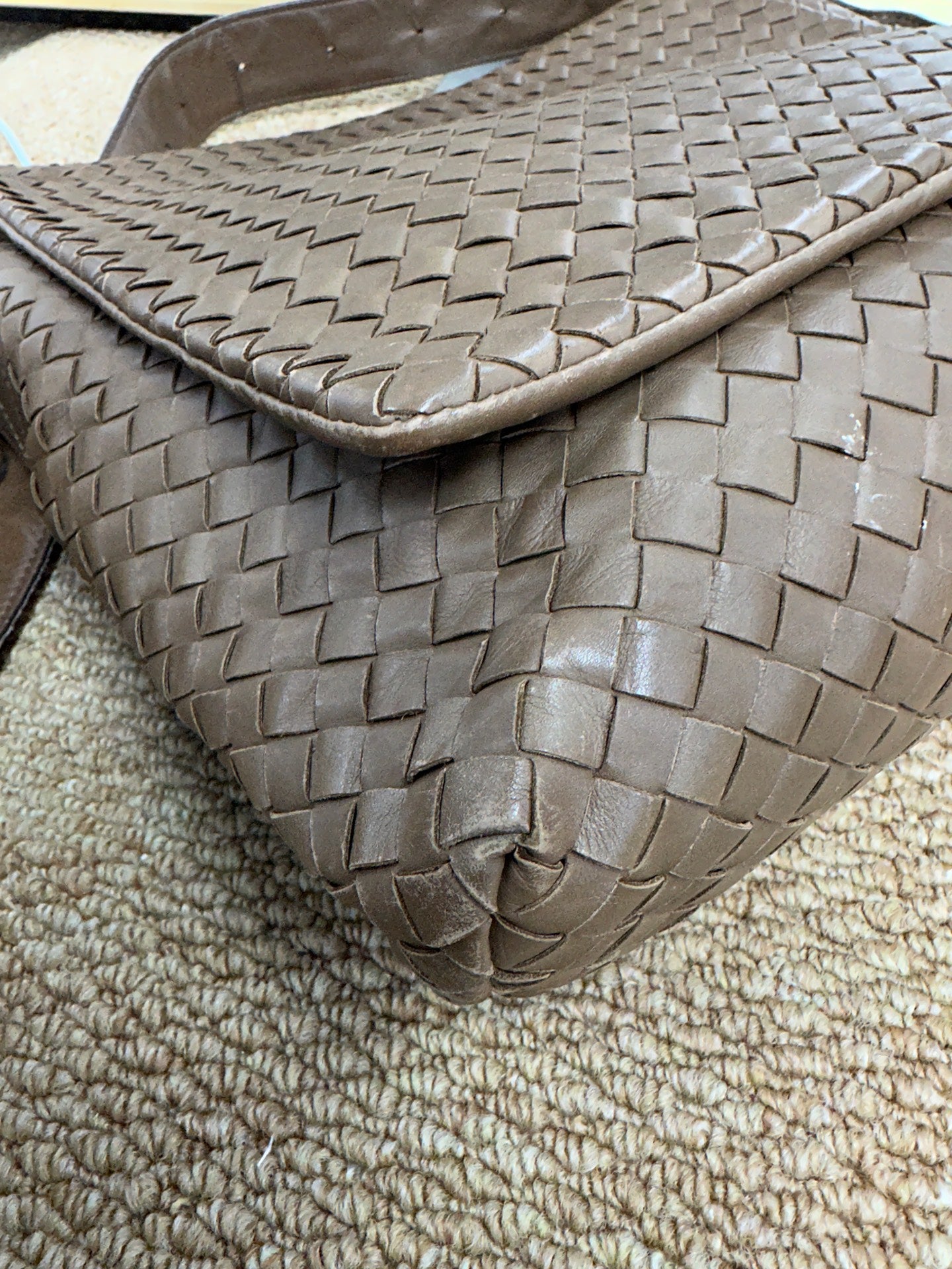 Bottega Veneta - Classic Intrecciato Flap Messenger Bag - Leather - Dark Brown - (medium)