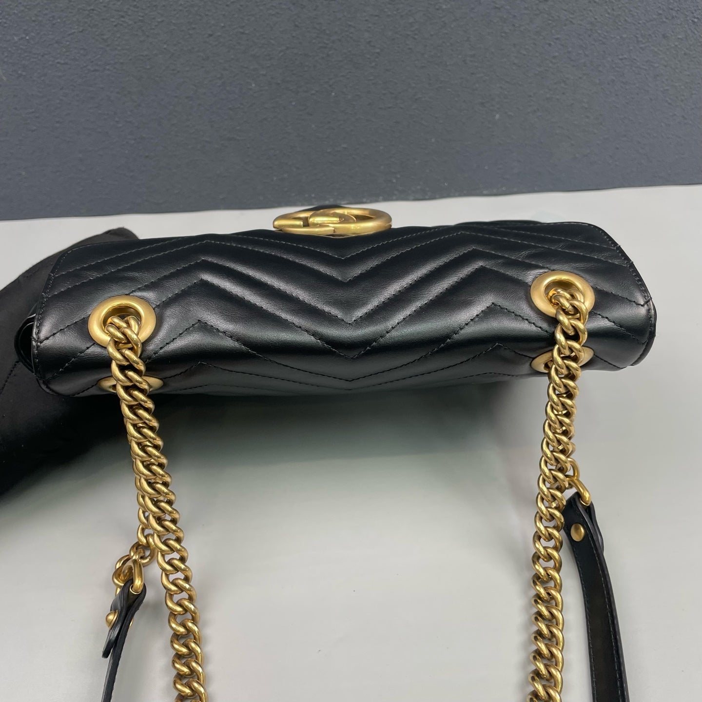 Gucci - GG Marmont Matelassé Shoulder Bag - Leather - Black - (Medium)