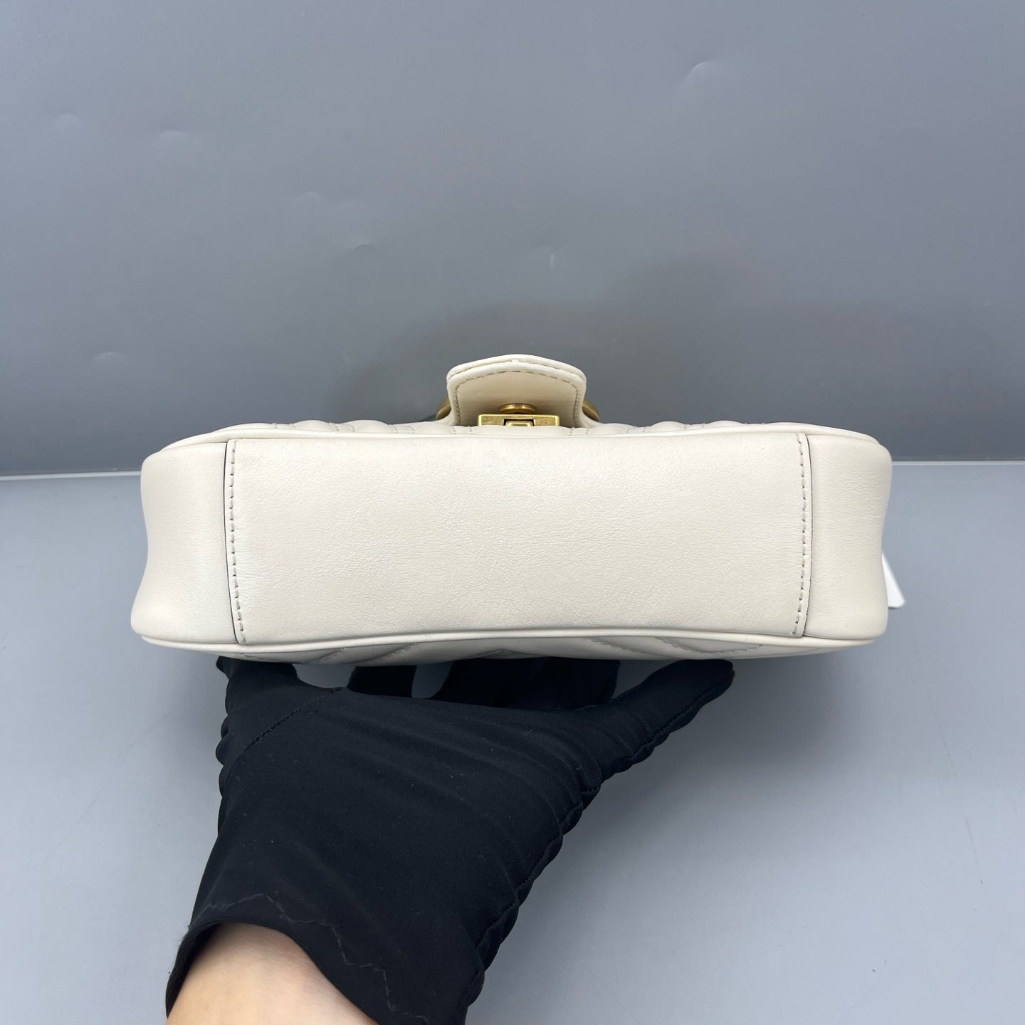 Gucci - GG Marmont Matelassé Mini - Leather - Off-white with Gold-Tone Hardware - (mini)