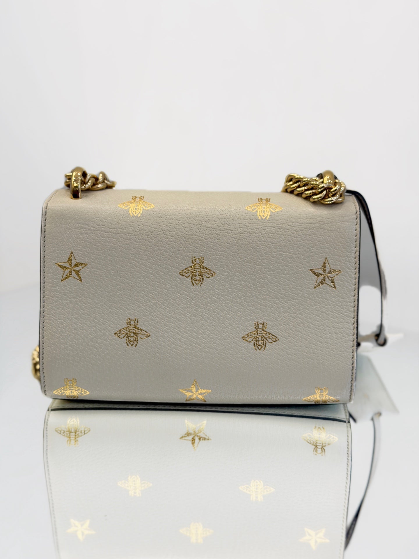 Gucci - Padlock Small Shoulder Bag with Bee Motif - Grained leather - White - (Small)