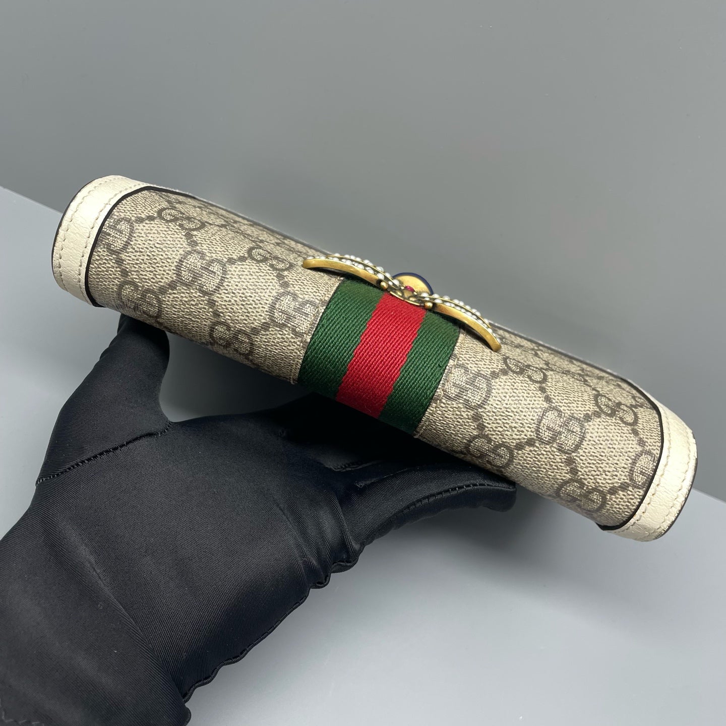 Gucci - Margaret Bee Wallet on Chain - GG Supreme coated canvas with grained leather trim - Beige, White, Red, Green - (Mini)
