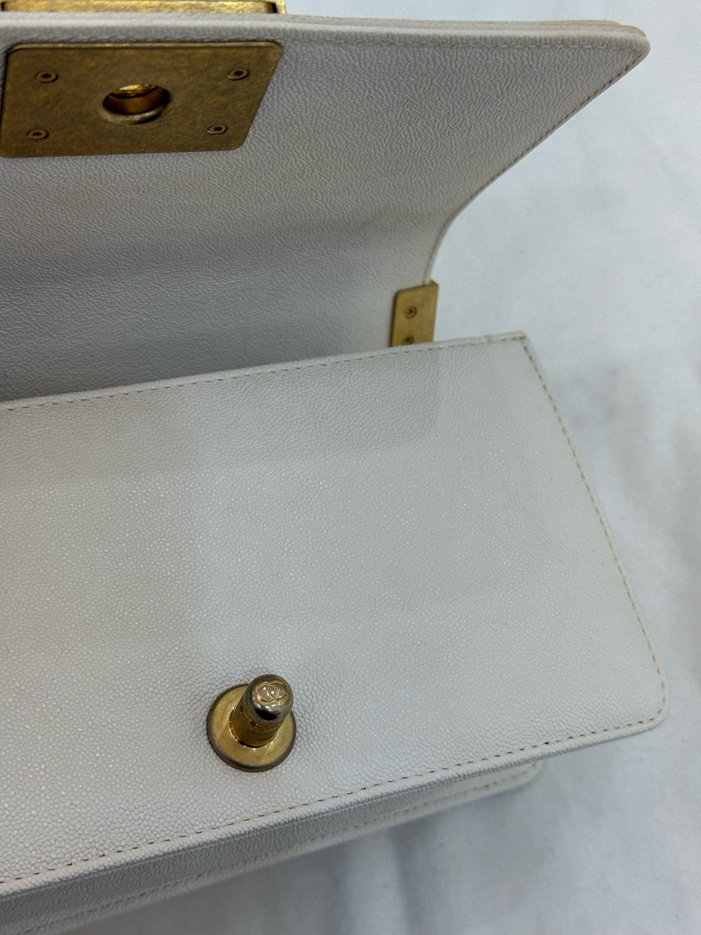 Chanel - Le Boy Small - Caviar leather - White - (Small)