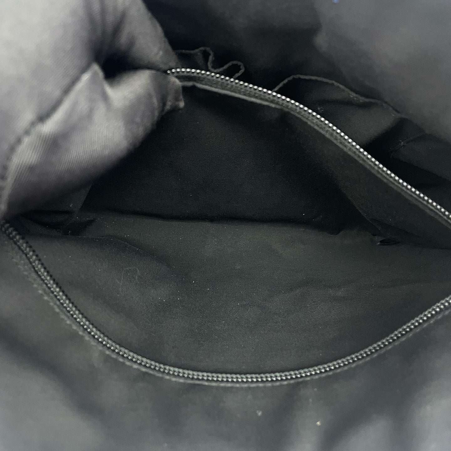 Gucci - Diamante Messenger Bag - Embossed leather - Black - (medium)